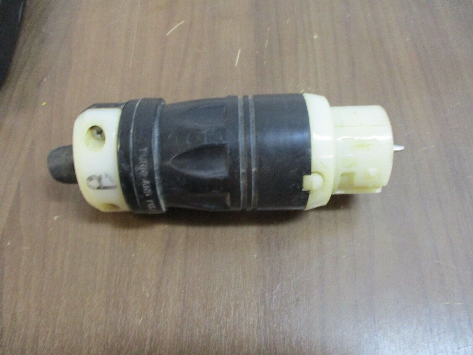 Leviton Connector 6364C 50A 125/250V 3P 4W Used