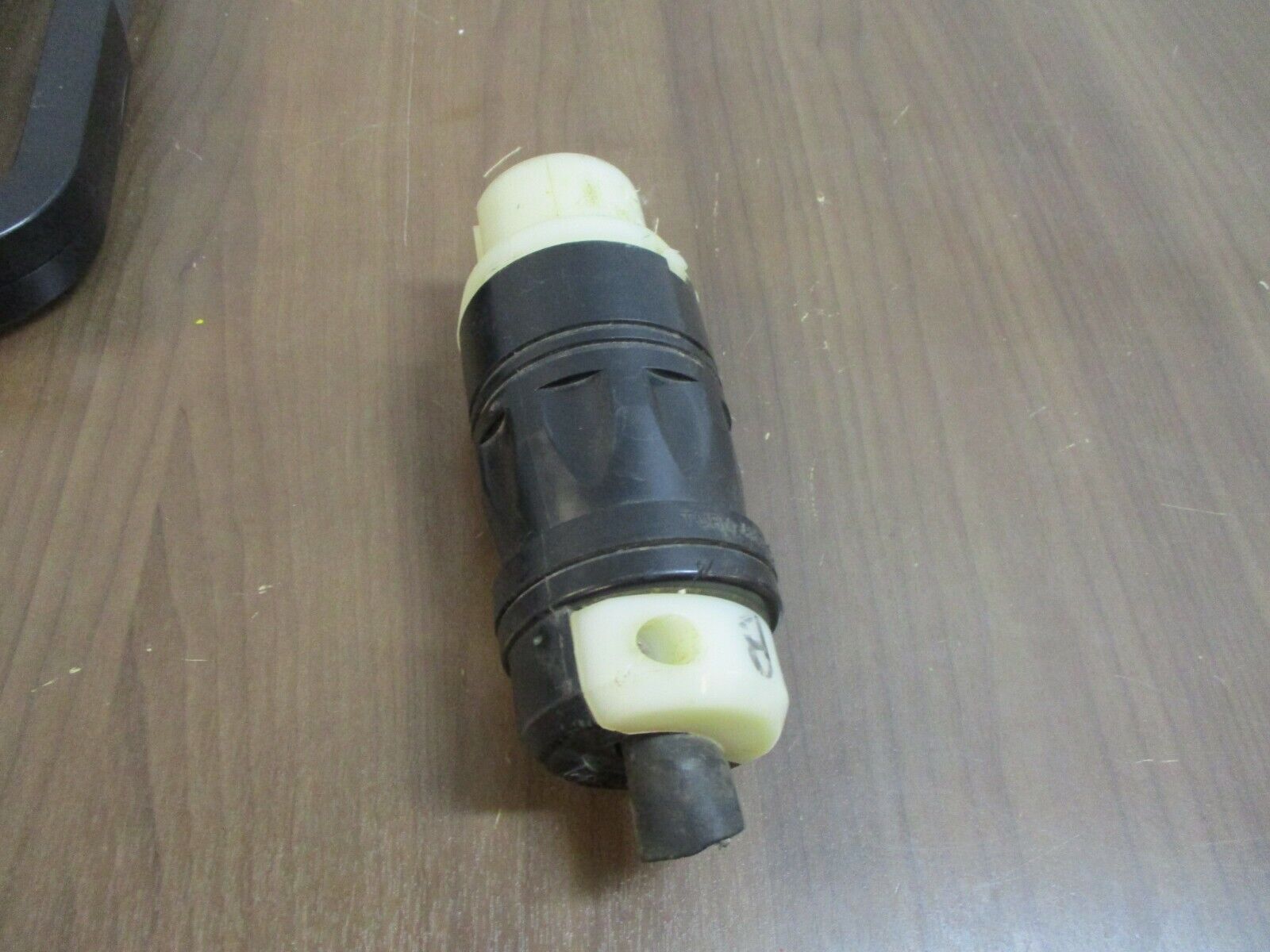Leviton Connector 6364C 50A 125/250V 3P 4W Used