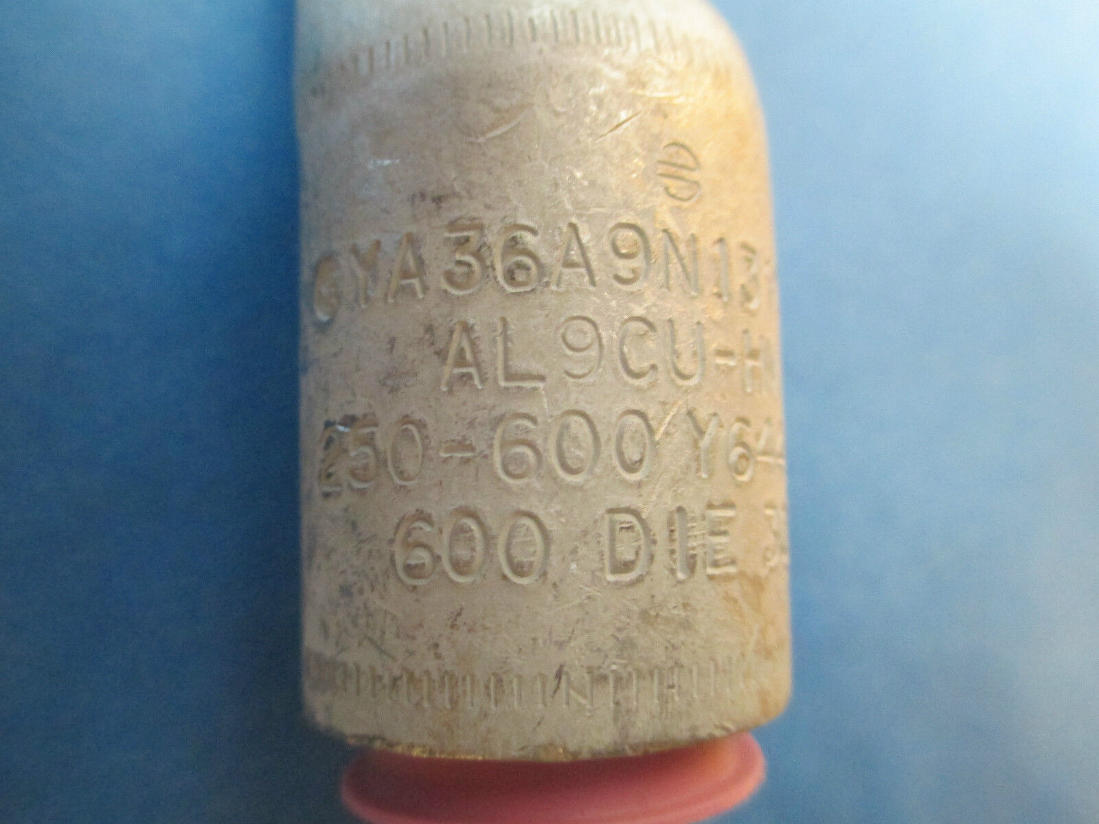 Burndy Compression Lug YA36A9N131TD12E, 250-600 kcmil Pink Die 300, New Surplus!