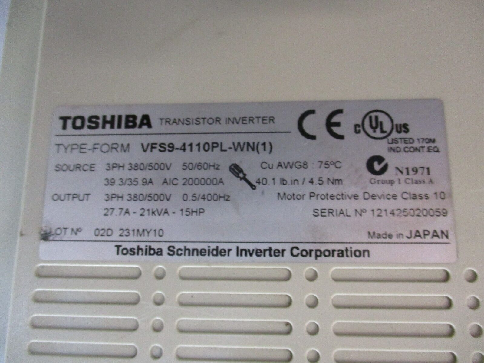 Toshiba AC Drive VFS9-4110PL-WN(1) 15HP 3Ph Input: 380/500V 50/60Hz 39.3/35.9A