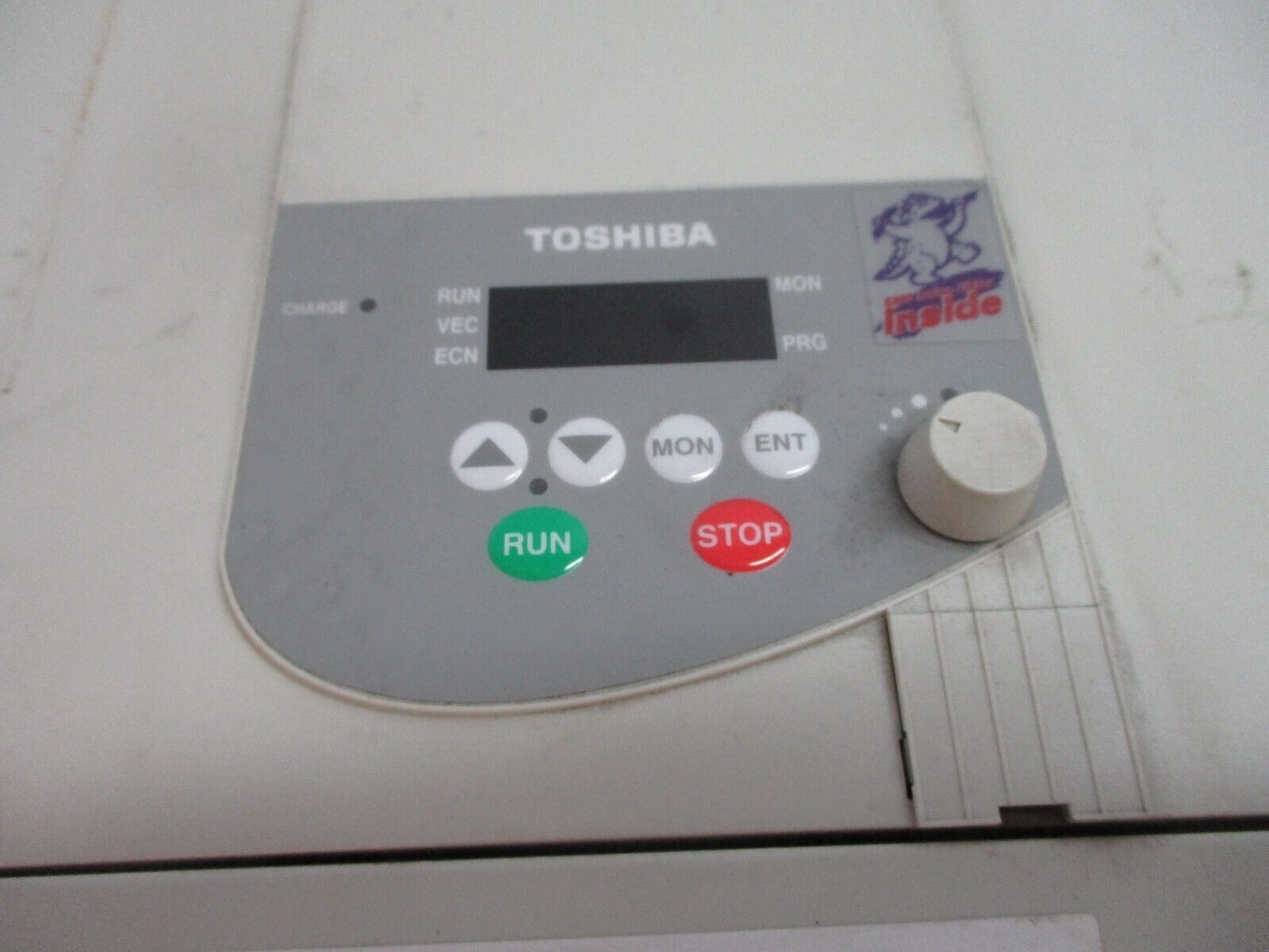 Toshiba AC Drive VFS9-4110PL-WN(1) 15HP 3Ph Input: 380/500V 50/60Hz 39.3/35.9A