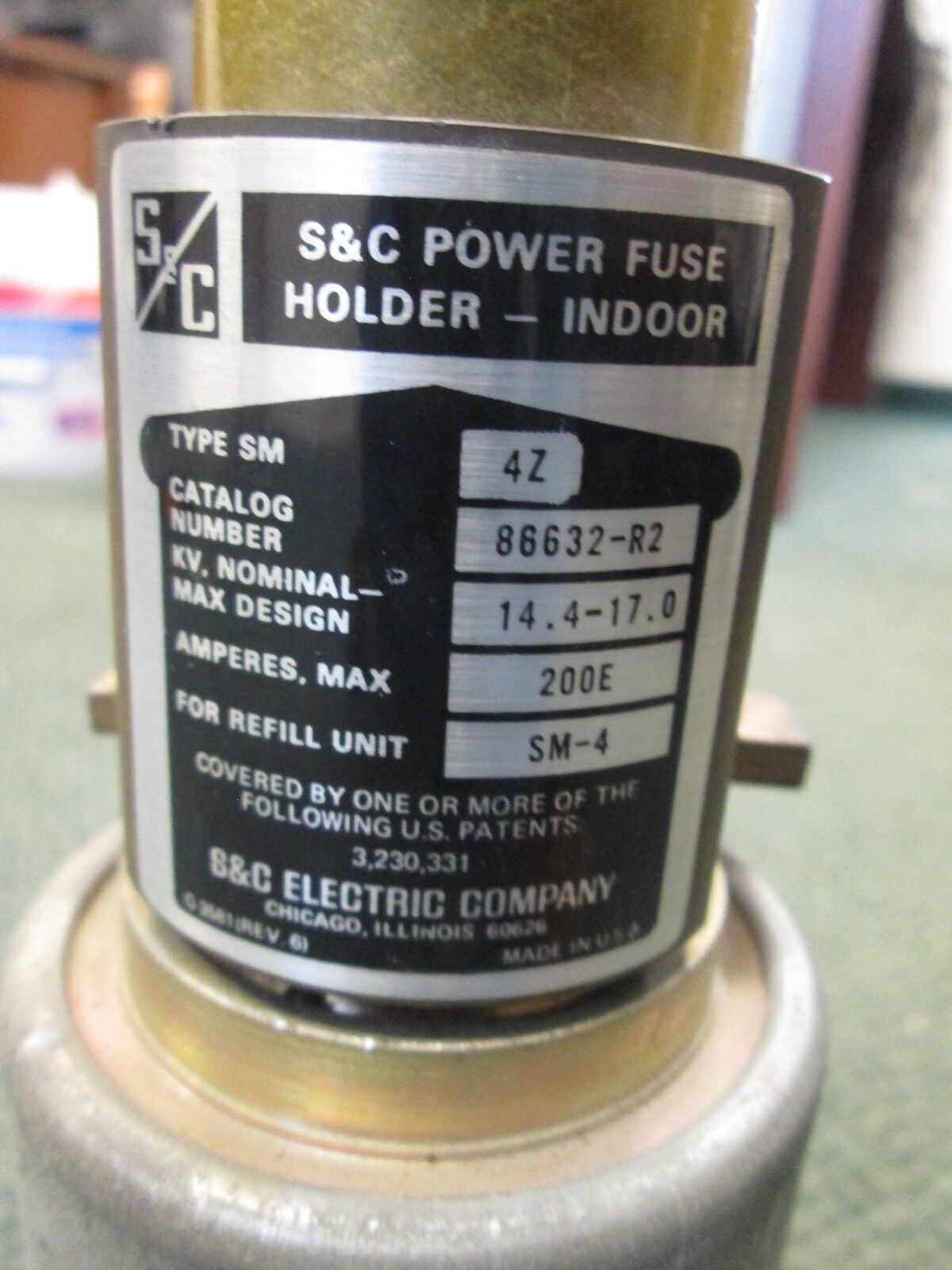 S & C SM 4Z Medium Voltage Fuse 86632-R2 200A Body 14.4-17KV 40E Fuse Refill