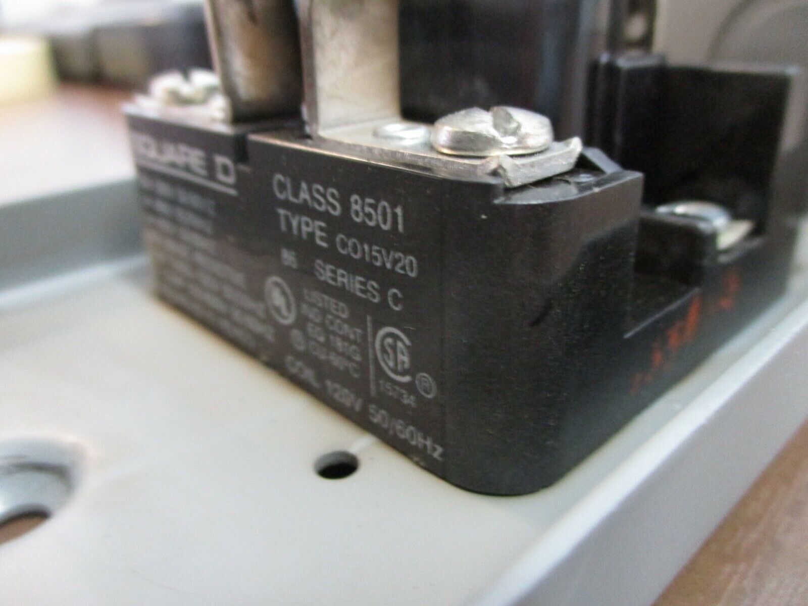 Square D Enclosed Power Relay 8501 C015V20 Ser. C 120V Coil Nema 1 Enclosure