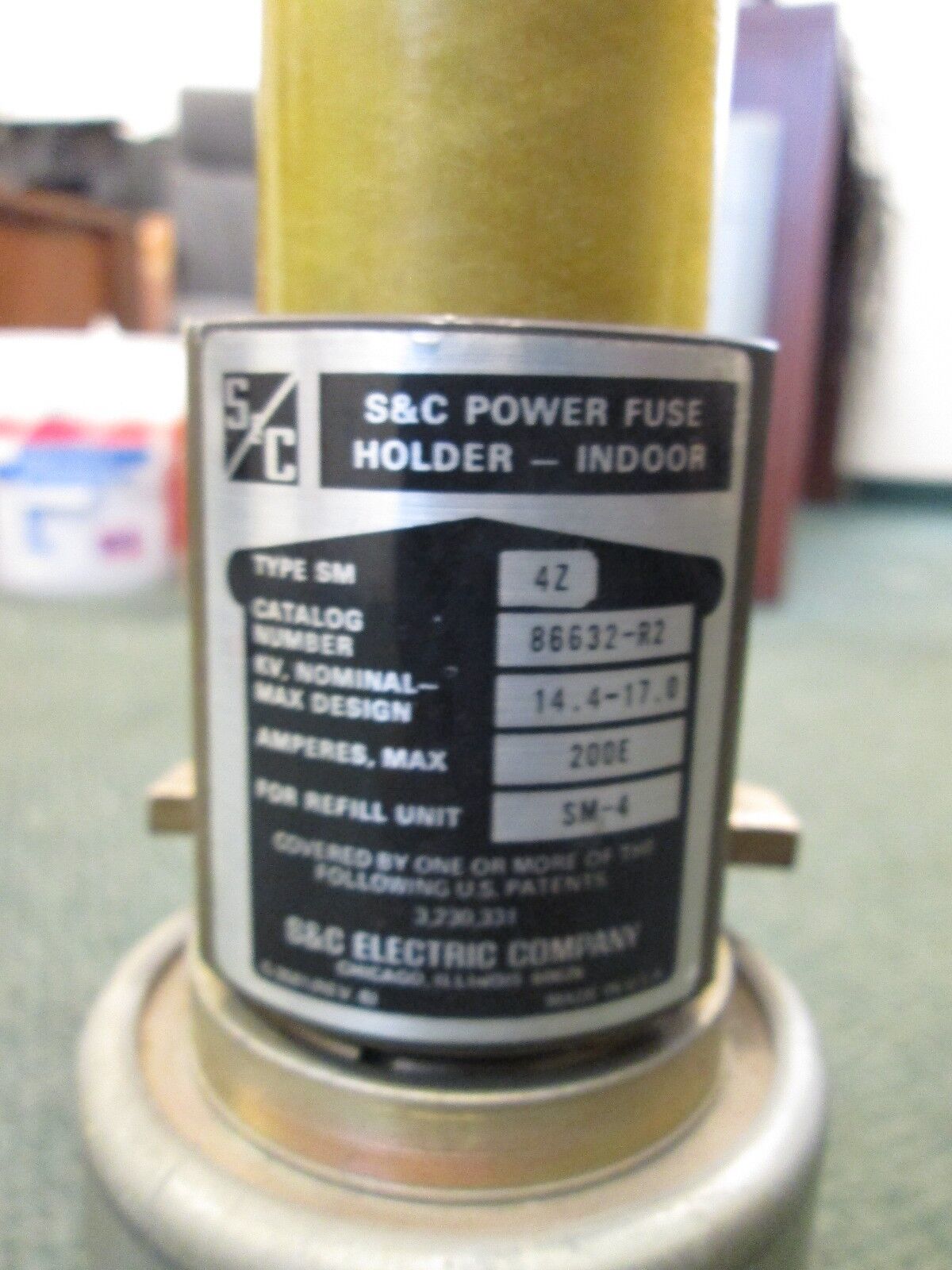 S & C SM 4Z Medium Voltage Fuse 86632-R2 200A Body 14.4-17KV 65E Fuse Refill