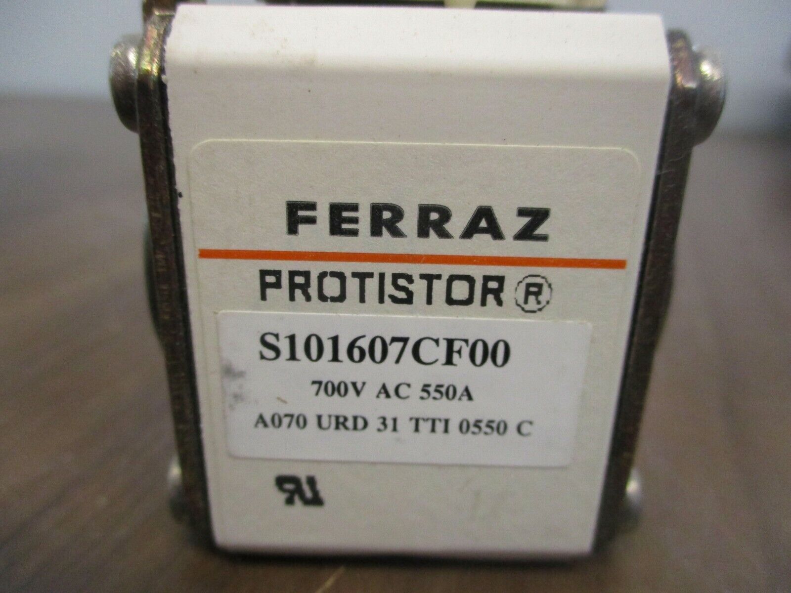 Ferraz Protistor Fuse S101607CF00 550A 700V New Surplus *Box of 3*