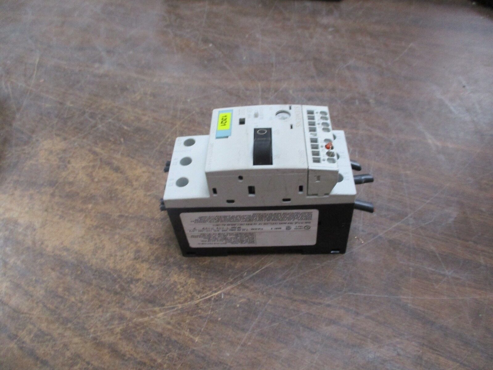 Siemens Sirius Motor Protector 3RV1011-1FA10 Trip: 3.5-5A Used