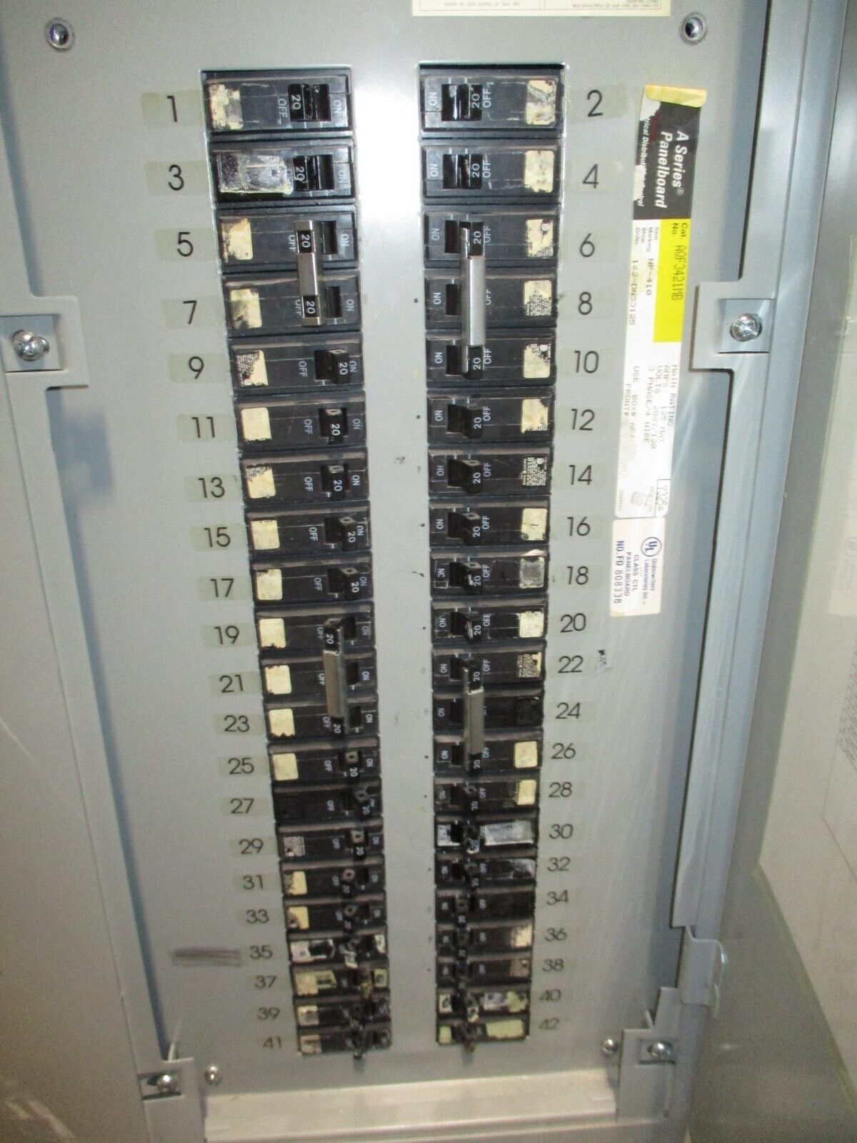 GE Main Lug Breaker Panel AQF3421MB 125A Max 240/120V 3Ph 3W 42-Slot Used