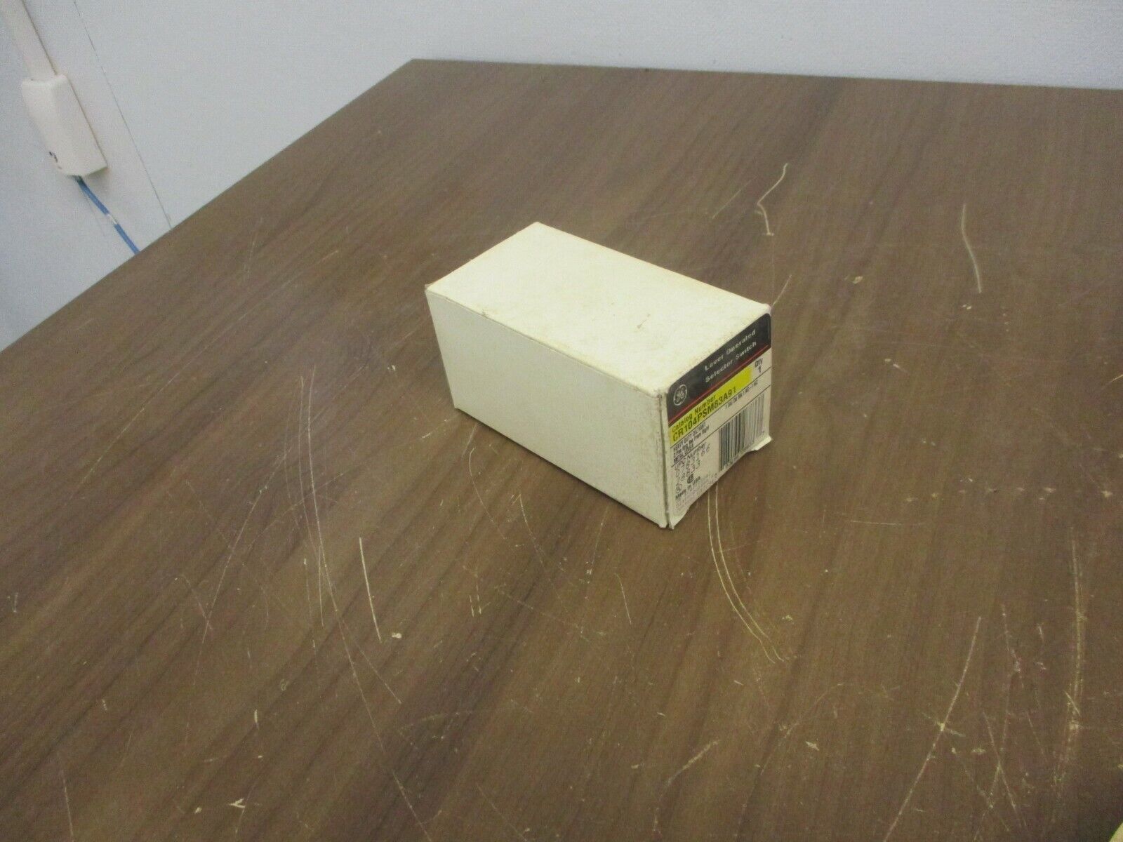 GE Lever Operated Selector Switch CR104PSM83A91 3-Position Metal Lever