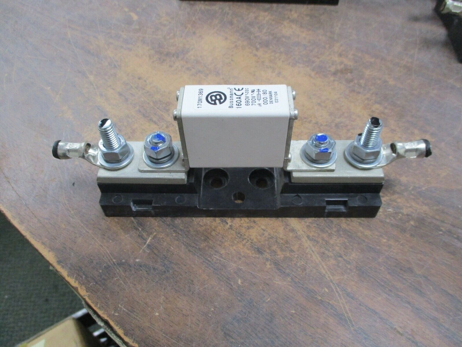 Bussmann Fuse w/ Fuse Holder 170M1369 160A 660V Used