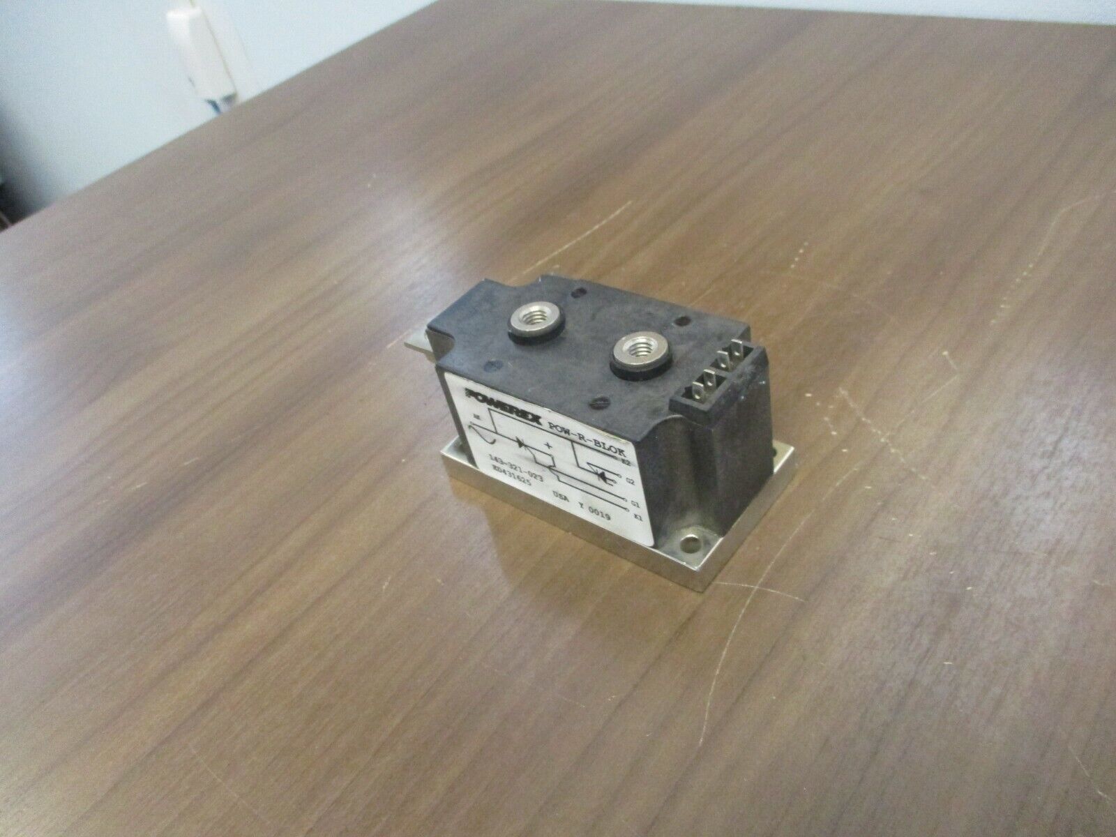 Powerex Pow-R-Blok Power Module 143-321-023 ED431625 *Cracked/Chipped* Used