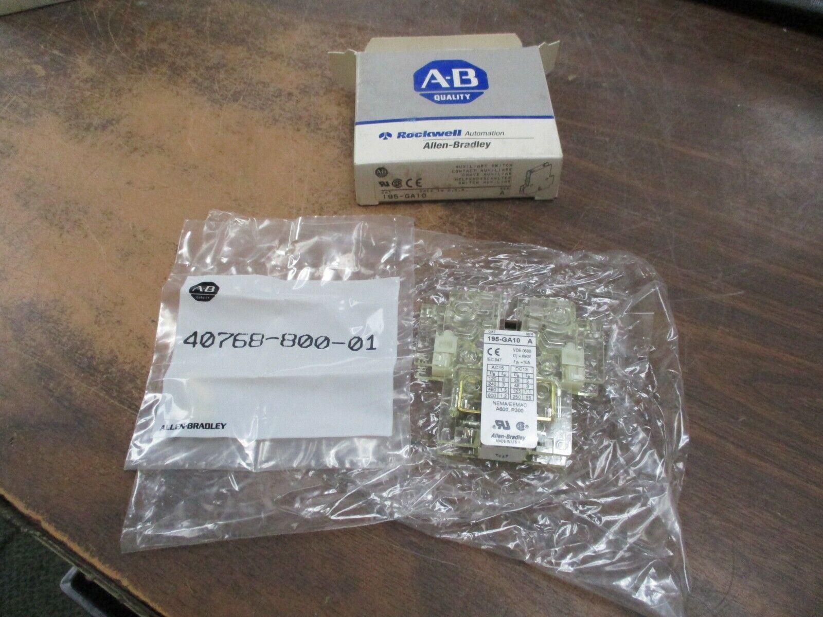 Allen-Bradley Aux Contact 195-GA10 Ser. A New Surplus