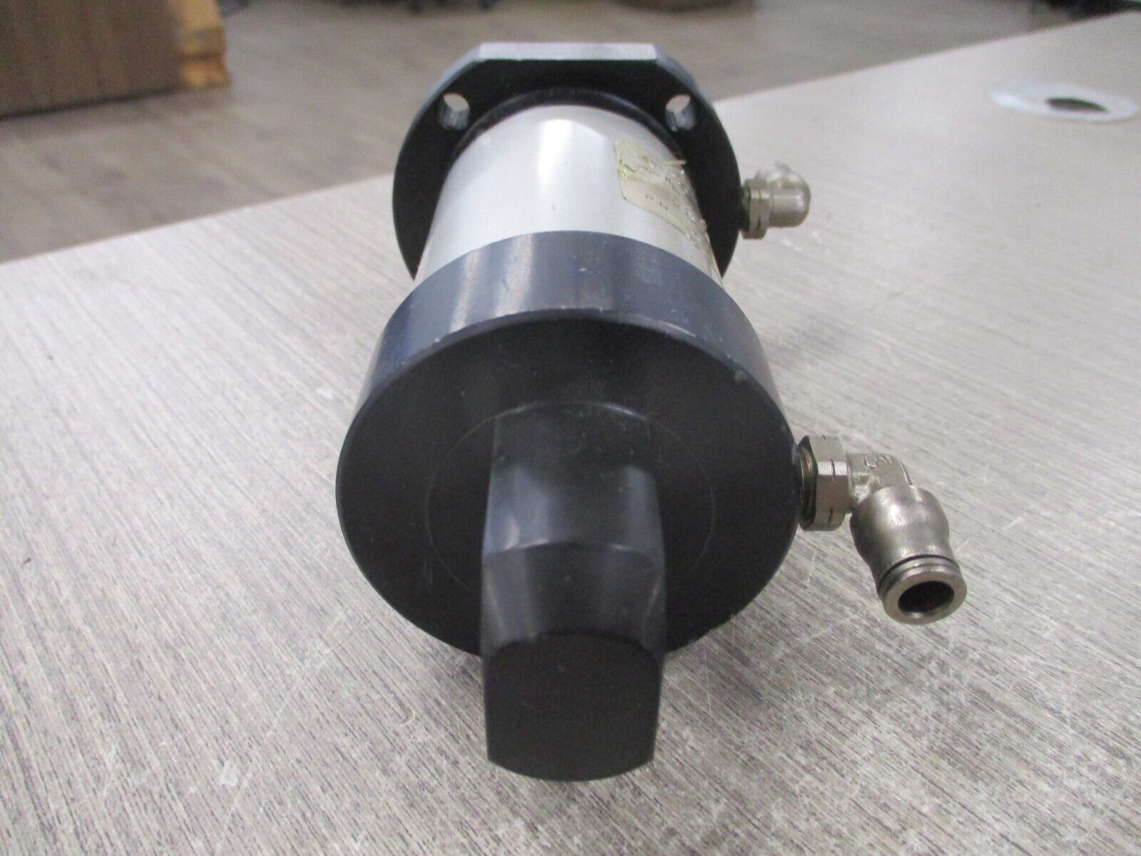 Aurora Pneumatic Air Cylinder 20SMA16C12EF 200PSI Bore: 2.000 Stroke: 1.500 Used