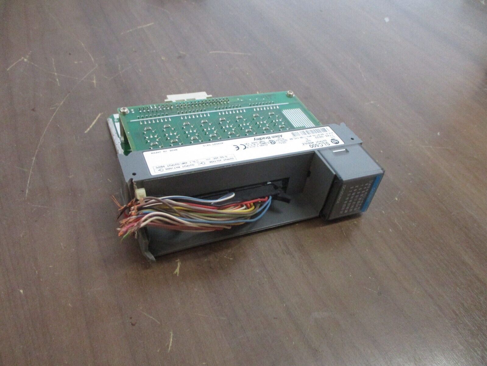 Allen-Bradley SLC 500 Output Module 1746-OB32 Ser. C 5-50VDC *No Terminal Cover*