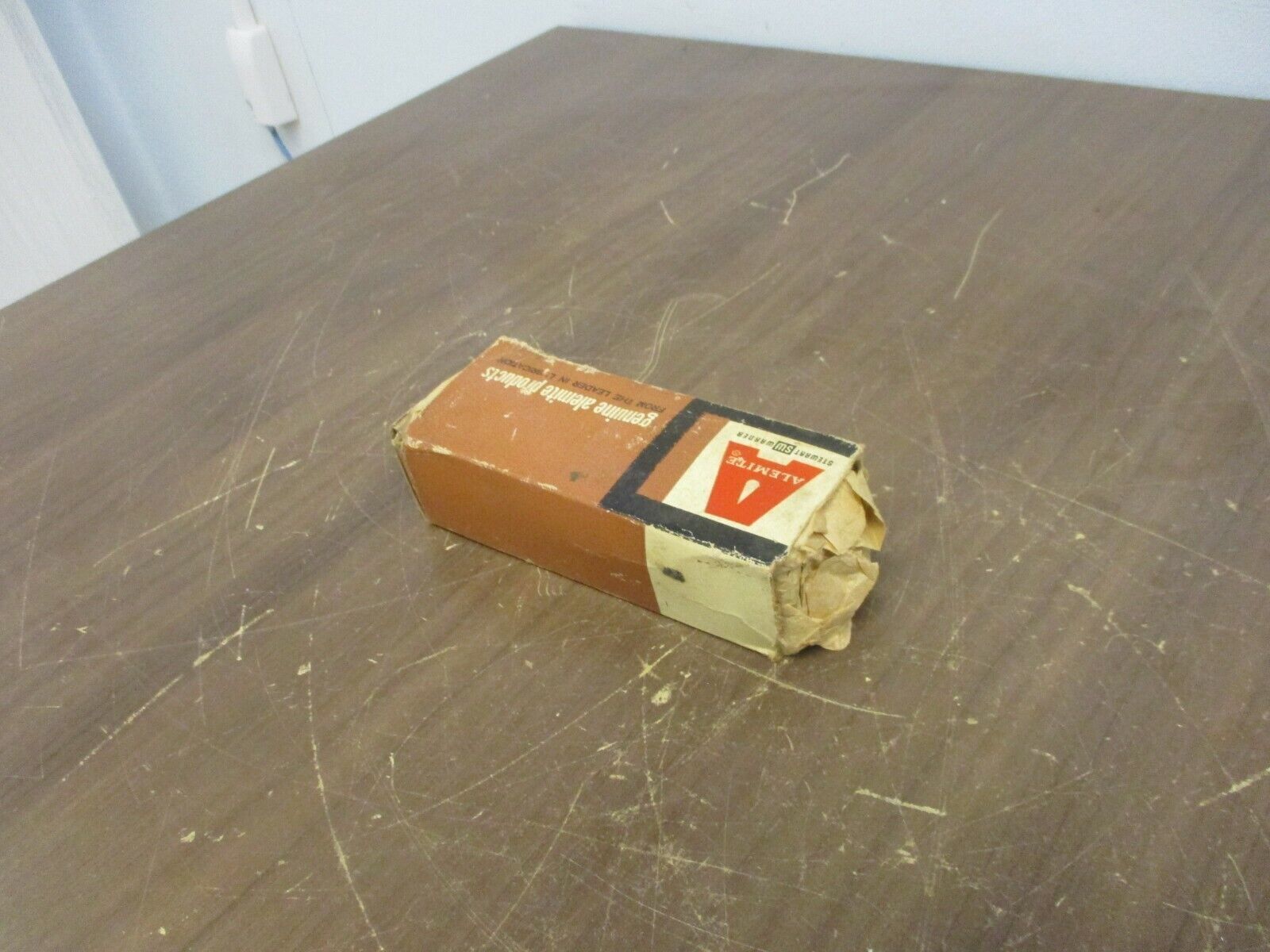 Alemite Outlet Block 381174-2 New Surplus