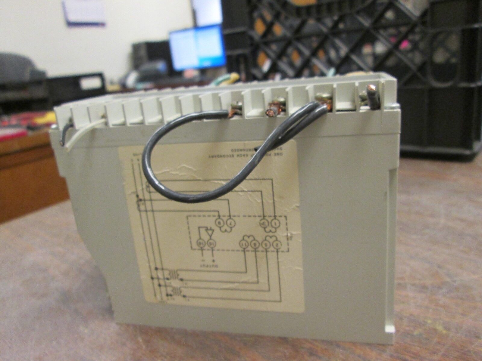 Crompton Transducer 256-TWMU-04-13 480V L-L CT 80/1 4125W Range 0-330KW Used