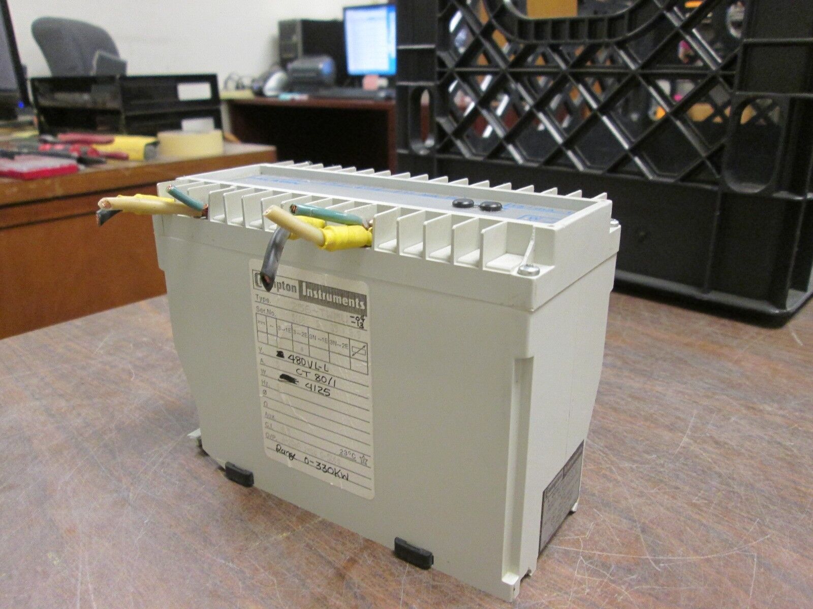 Crompton Transducer 256-TWMU-04-13 480V L-L CT 80/1 4125W Range 0-330KW Used