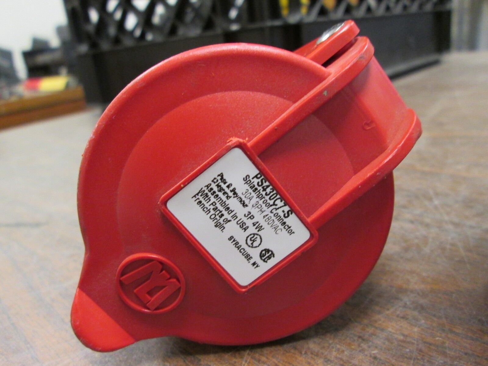 Pass & Seymour Splashproof Connector PS430C7-S 30A 480V 3Ph 3P 4W Used