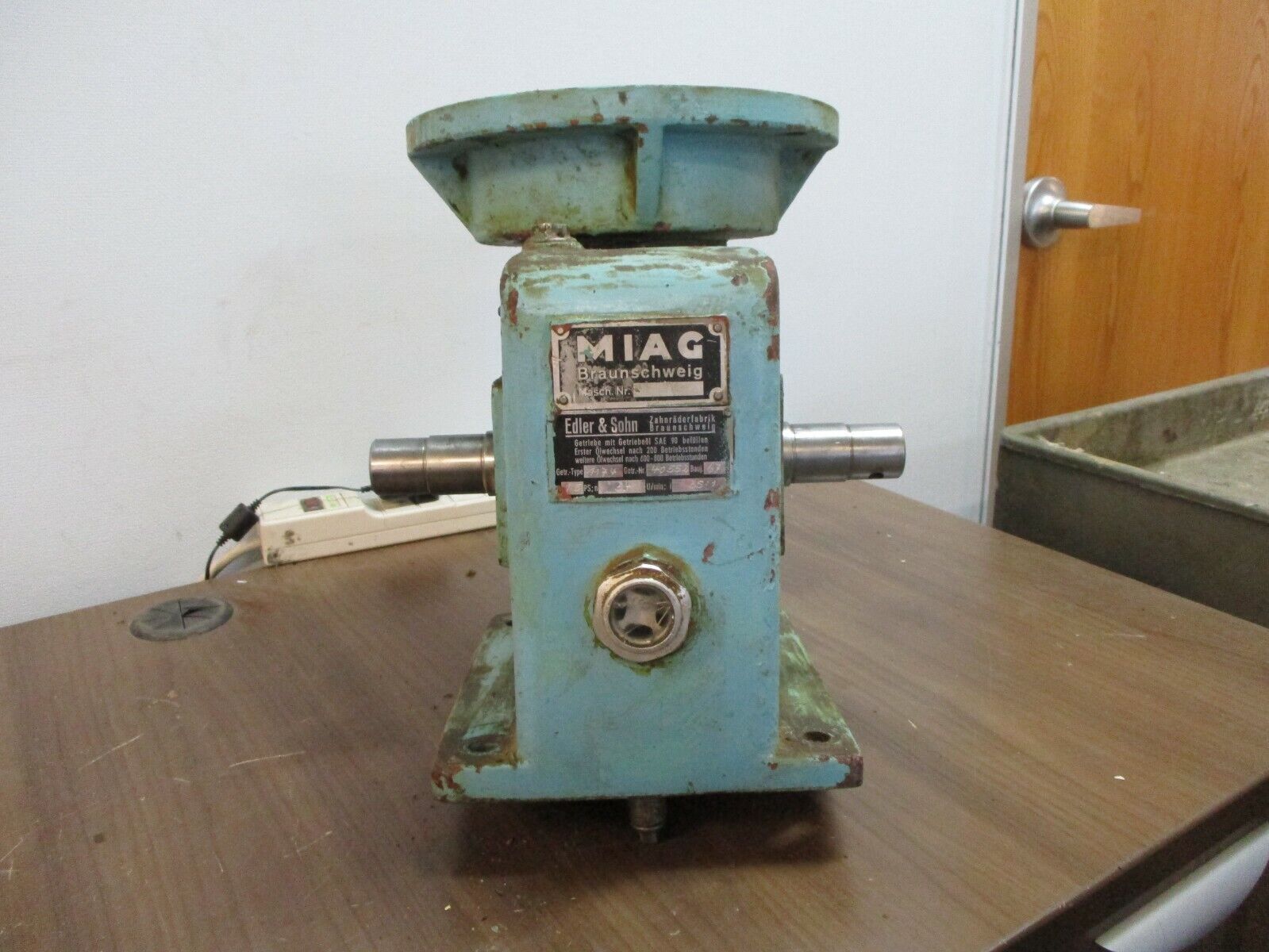 MIAG Edler & Sohn Gear Reducer 1174 Ratio 35:1 Used