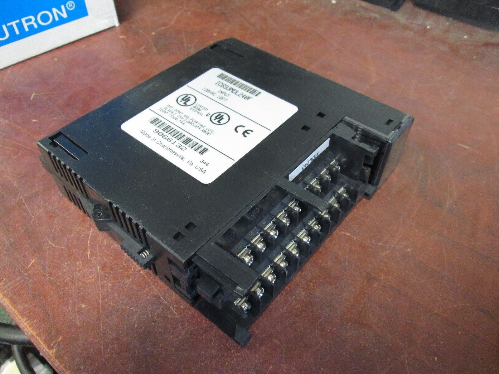 GE Fanuc Input Card IC693MDL240F 120VAC 16PT Used - Missing Terminal Cover