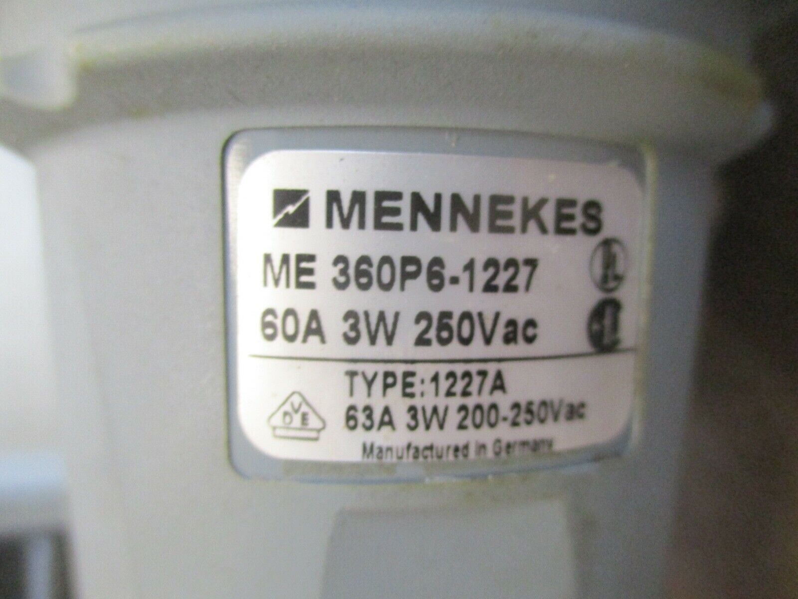Mennekes Plug & Receptacle Set ME360P6-1227/ME360R6 60A 250V 3W Used