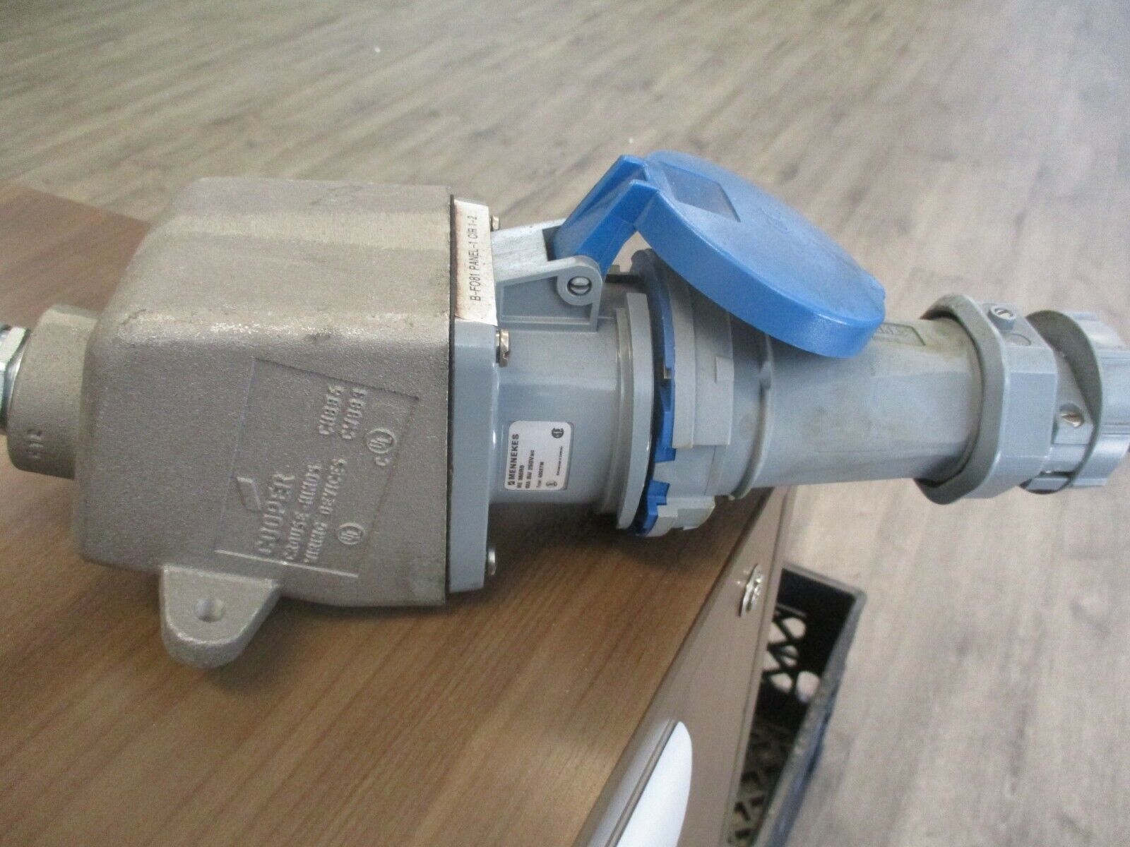 Mennekes Plug & Receptacle Set ME360P6-1227/ME360R6 60A 250V 3W Used
