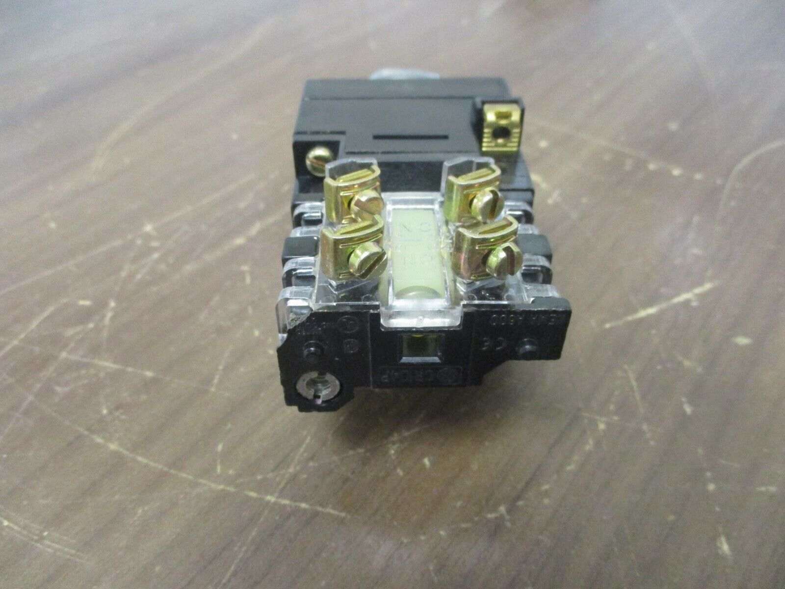 GE Illuminated Selector Switch CR104PSL94G-11S2 Green Lens *No Box* New Surplus