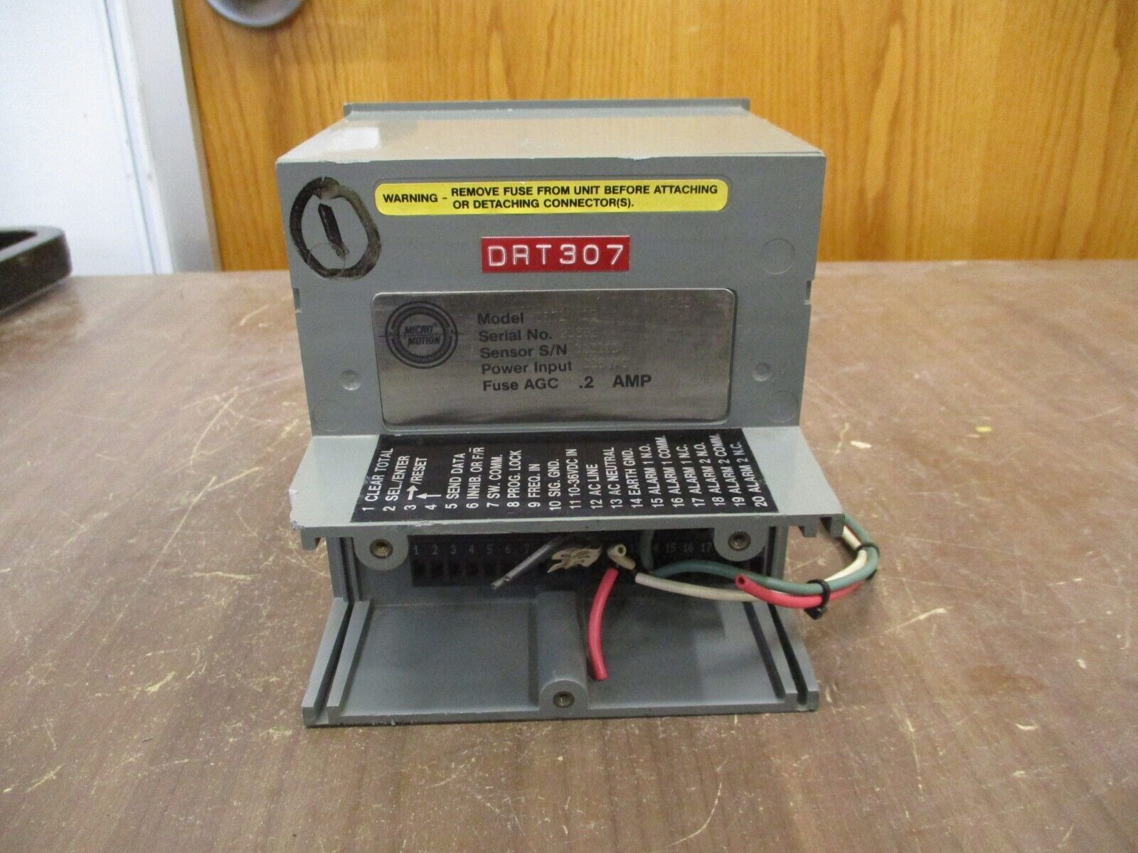 Micro Motion DRT Digital Rate Totalizer DRT1NA1E 115VAC 0.2A *Chipped Cover*