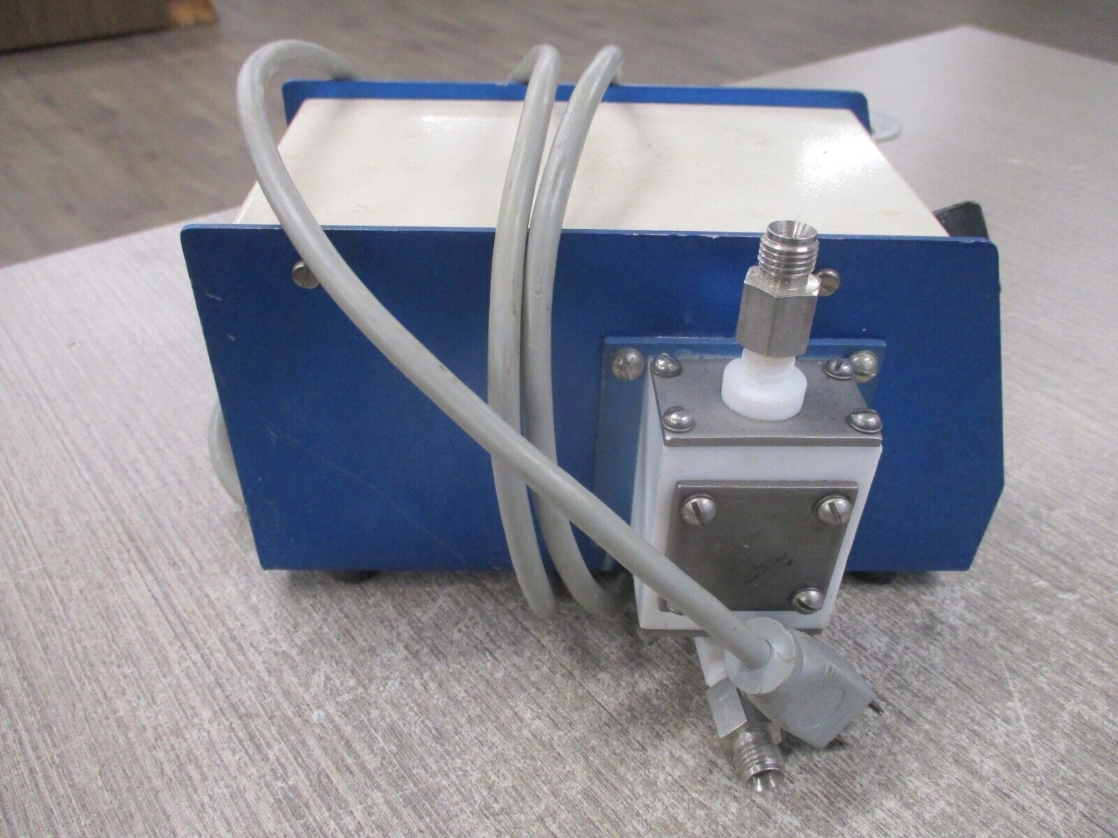 Valcor Pump 104A44B Flow: 100-500 CC/M 15 PSIG 115V 60Hz 0.2A Used