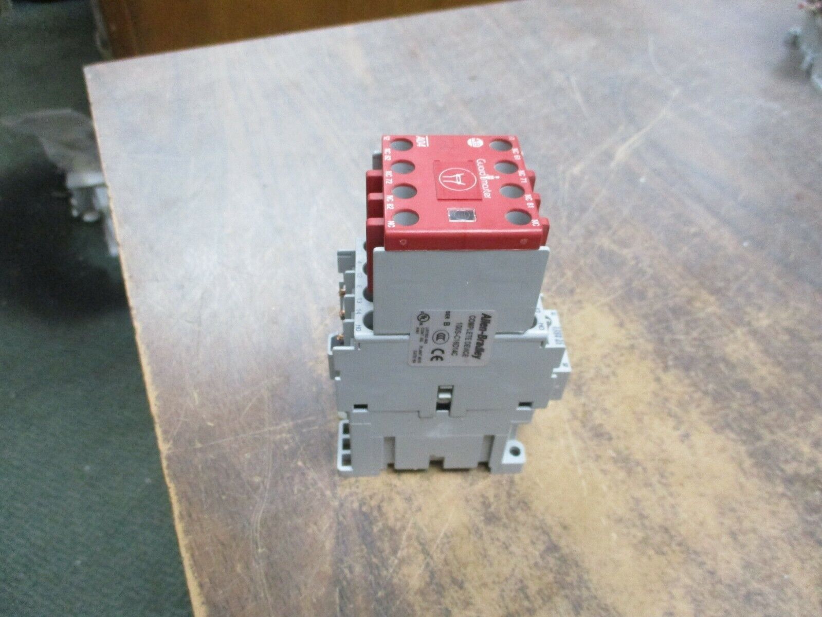 Allen-Bradley Safety Contactor 100S-C16D14C 120V Coil 30A 600V Used