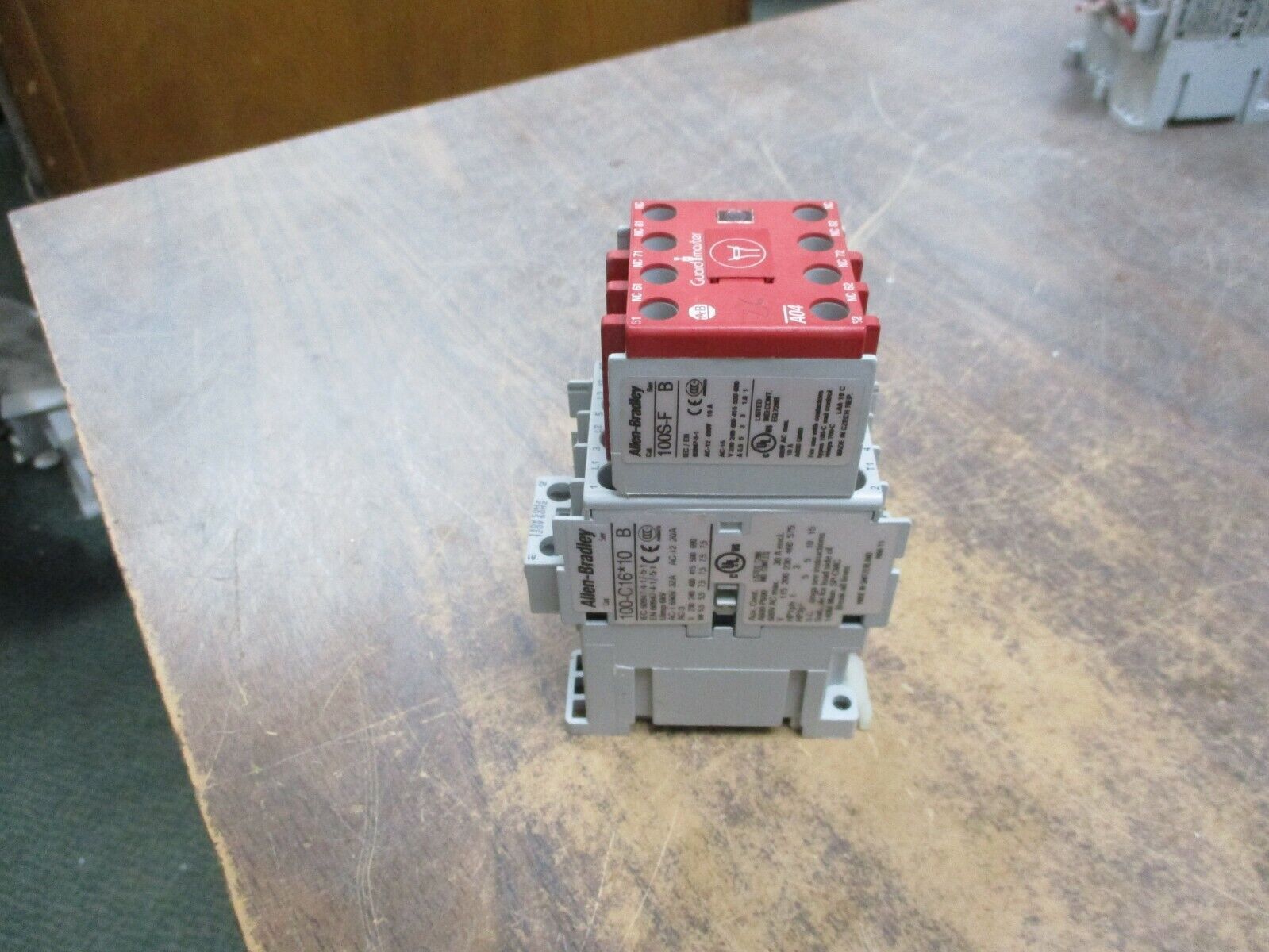 Allen-Bradley Safety Contactor 100S-C16D14C 120V Coil 30A 600V Used