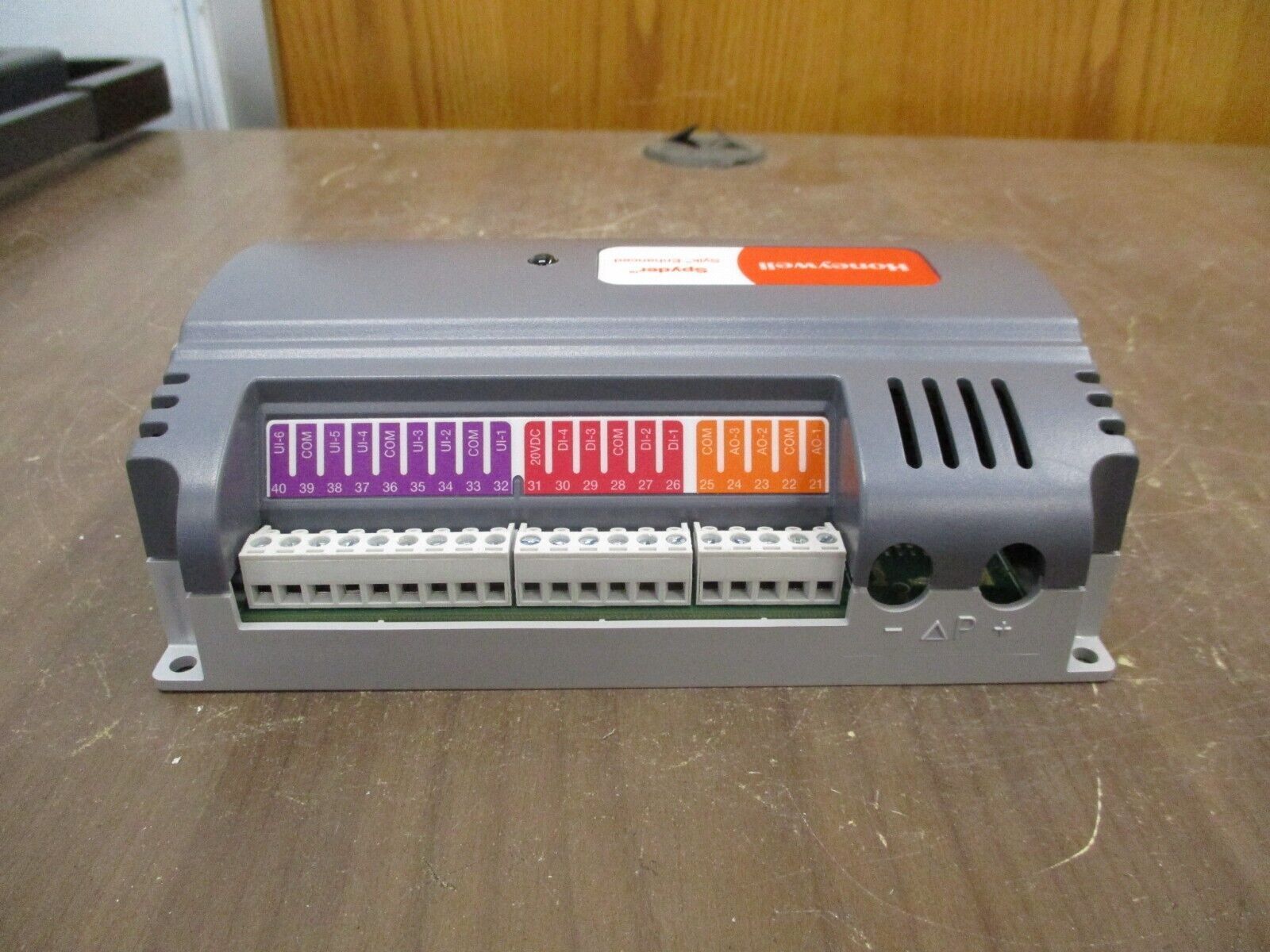 Honeywell Spyder Sylk Enhanced Programmable Controller PUB6438SR Used