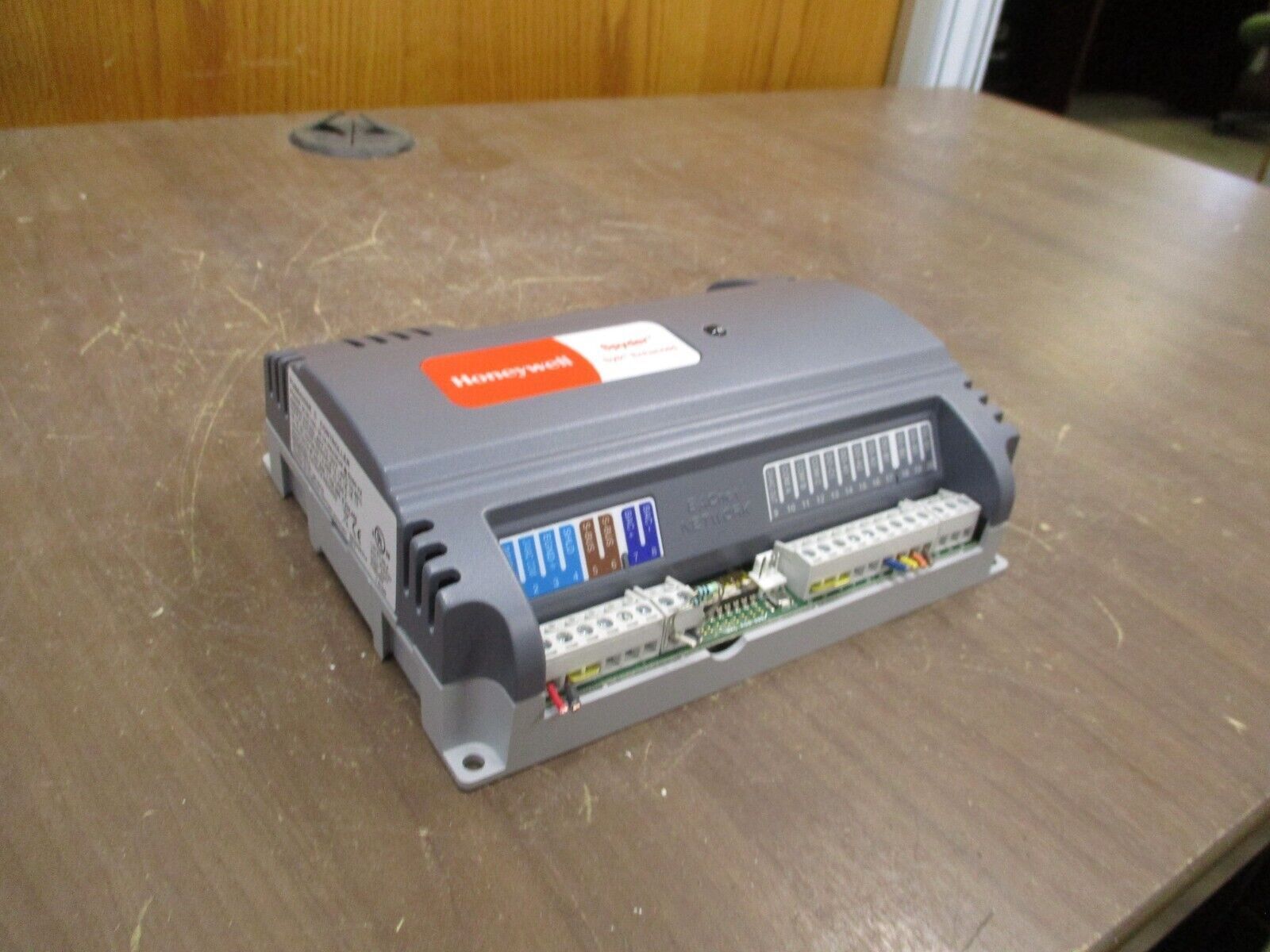 Honeywell Spyder Sylk Enhanced Programmable Controller PUB6438SR Used