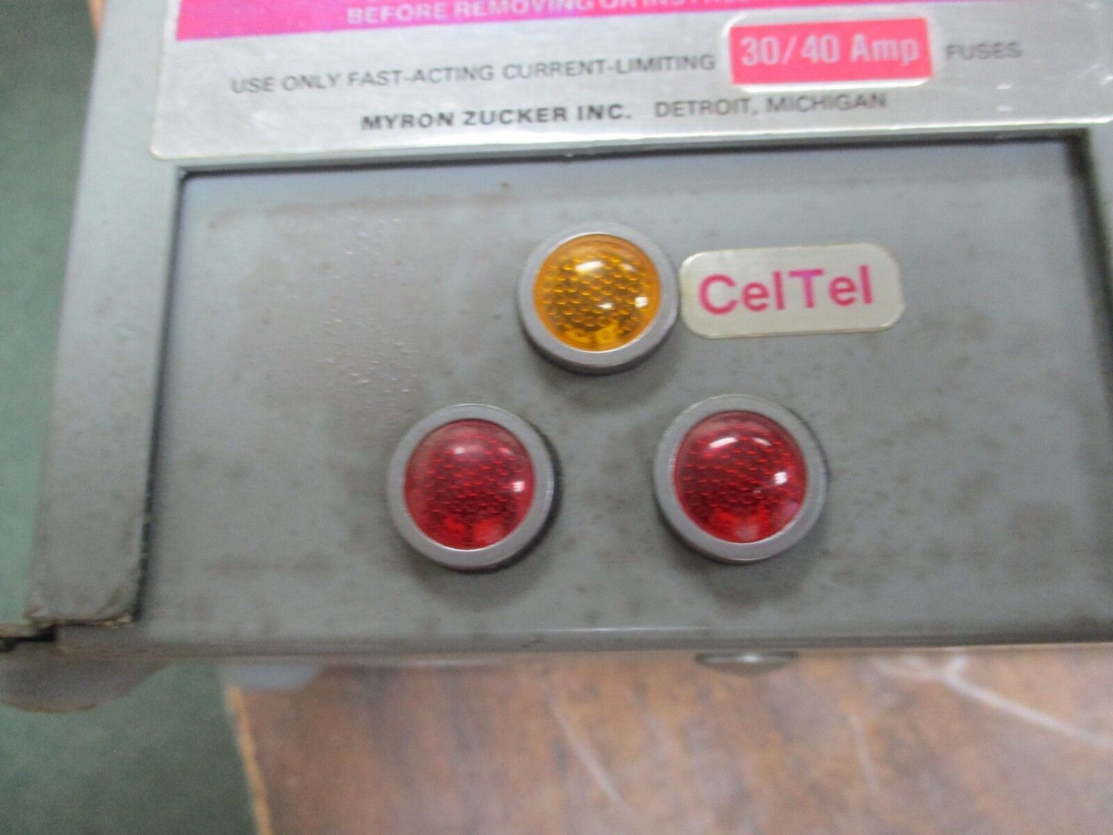 Myron Zucker Calmount Capacitor KIM43012x-3 12.5KVAR 480V 3Ph 60Hz Used