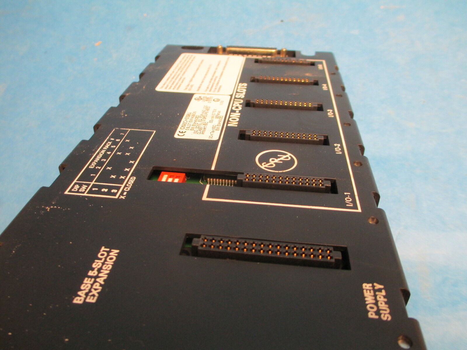 GE Fanuc 5 Slot Expansion Base IC693CHS398J Used