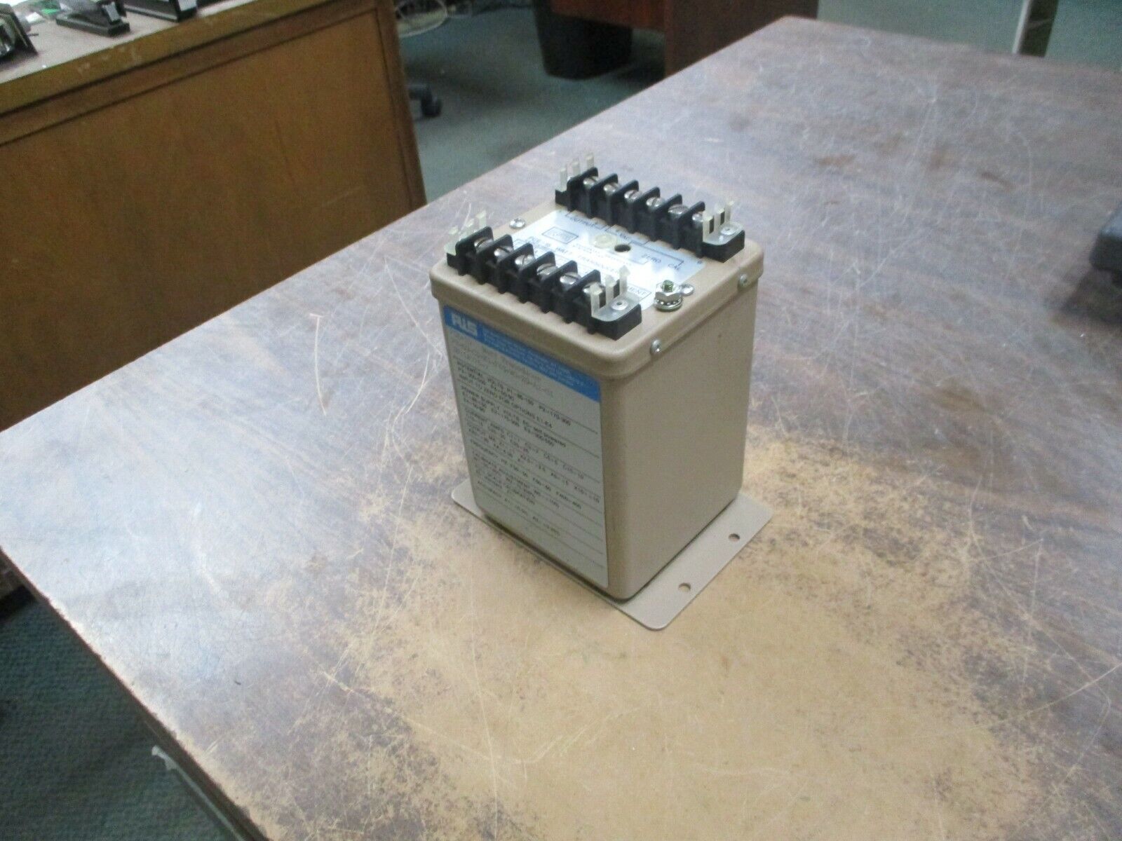 RiS PCE-15 Watt Transducer P3-E0-C5-X1-F60-WO-ZO-A2-G1 1-25A 50/60/400Hz Used