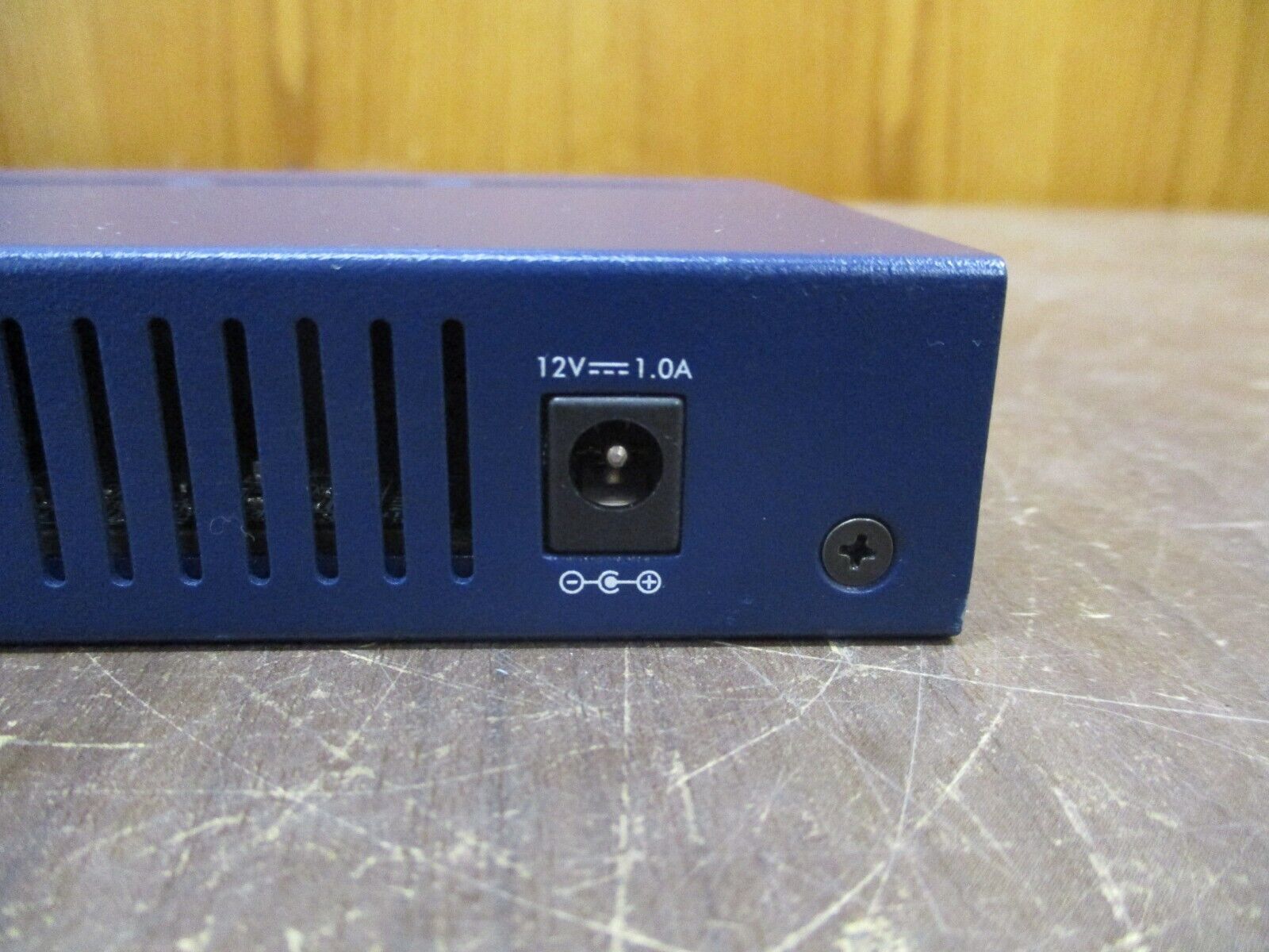 Netgear ProSafe Gigabit Switch GS116 V2 16-Port *No Power Supply* Used