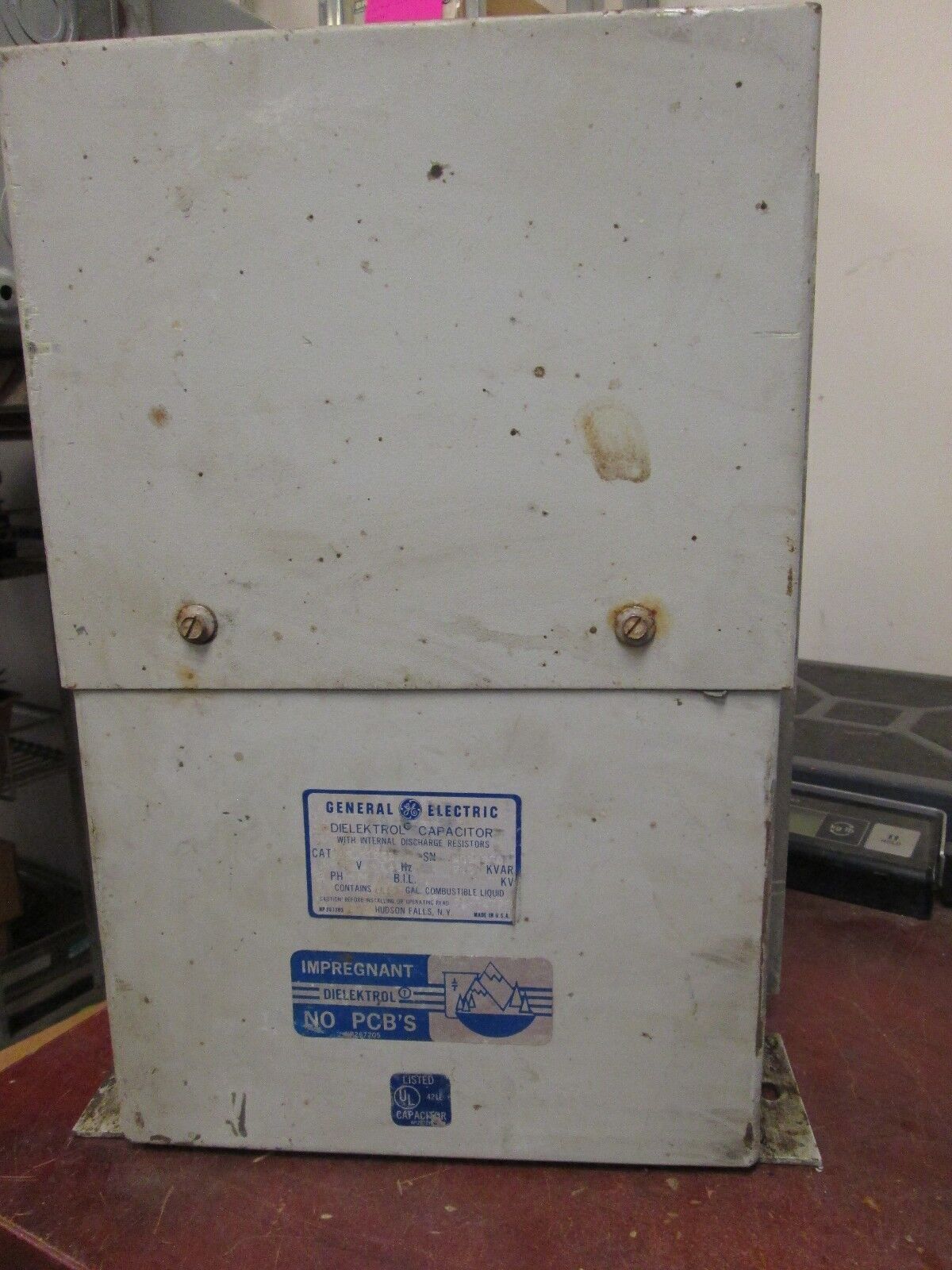 GE Dielektrol Capacitor 65232260 7.5 KVAR 480V 60Hz Used