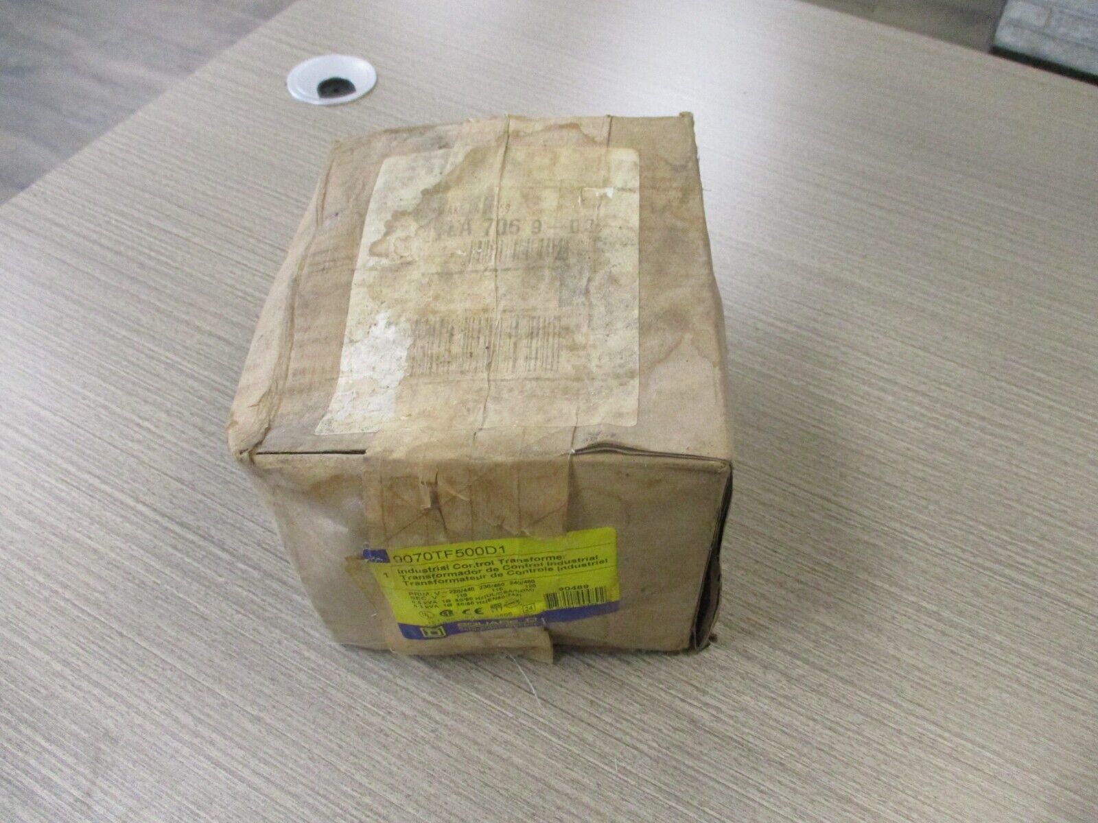 Square D Control Transformer 9070TF500D1 0.5kVA Pri: 240/480V Sec: 120V 50/60Hz