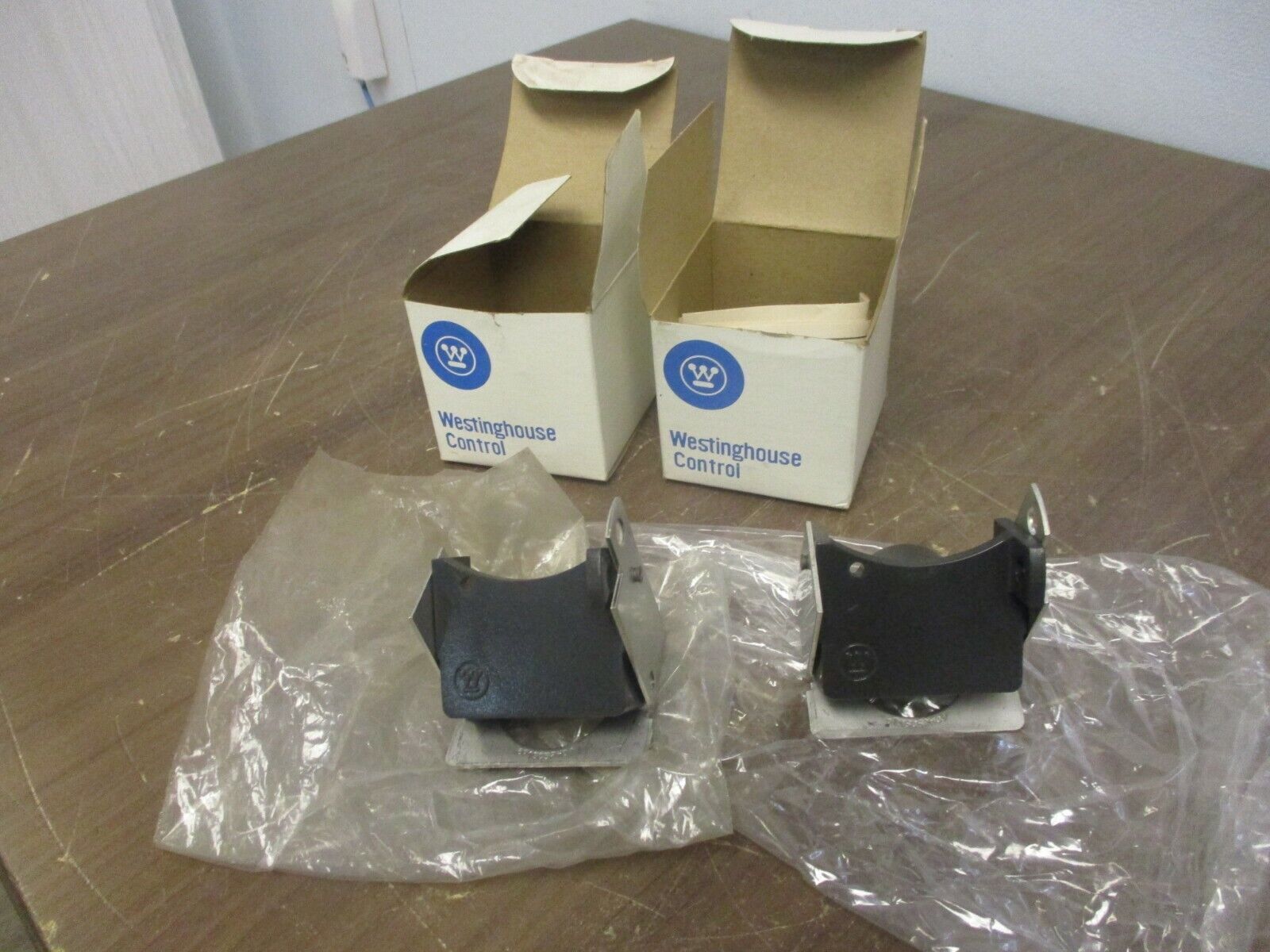 Westinghouse Model B Heavy Duty Pushbutton Attachment PB1PW **Lot of 2**
