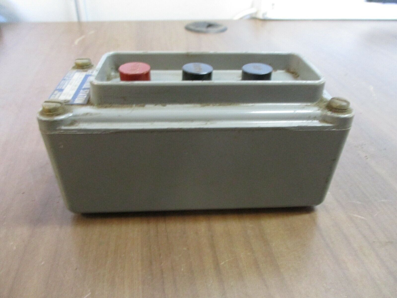 Square D Control Station 9001 RK-2B Up / Down / Stop 600V Used