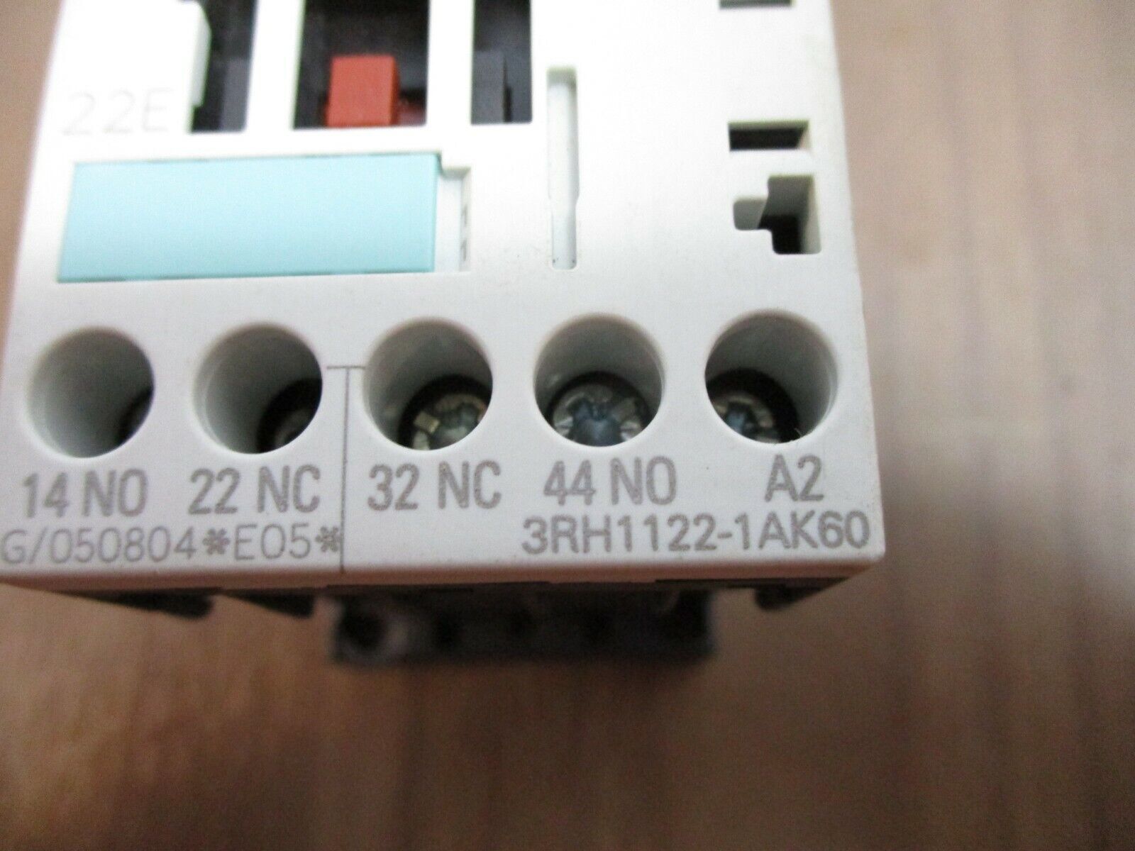 Siemens Sirius Contactor 3RH1122-1AK60 120V Coil 10A 600V Used