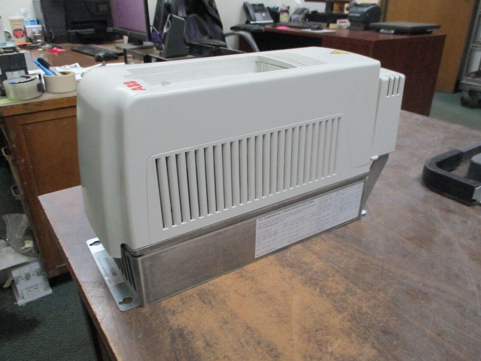 ABB ACS800 AC Drive ACS800-01-0009-5+E202+K451+L502+N653+R700 7.5HP 3Ph Used
