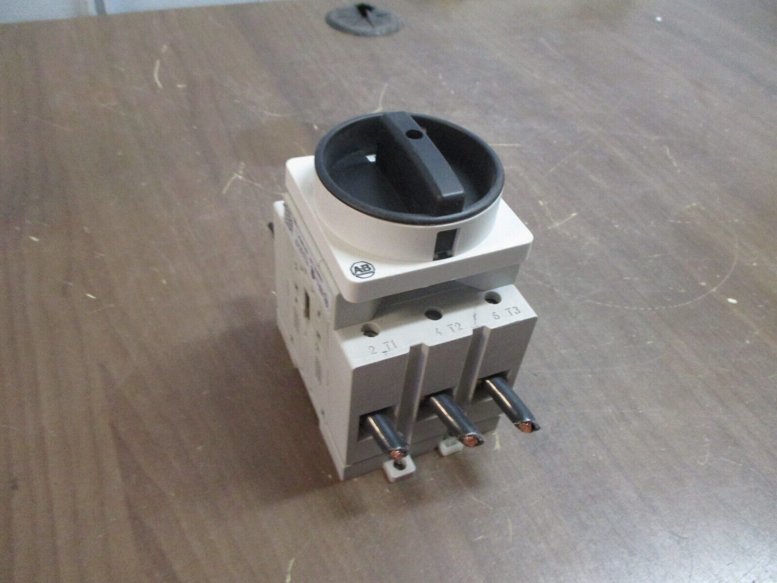 Allen-Bradley Disconnect Switch 194E-A100-1753 Ser. B 100A Used