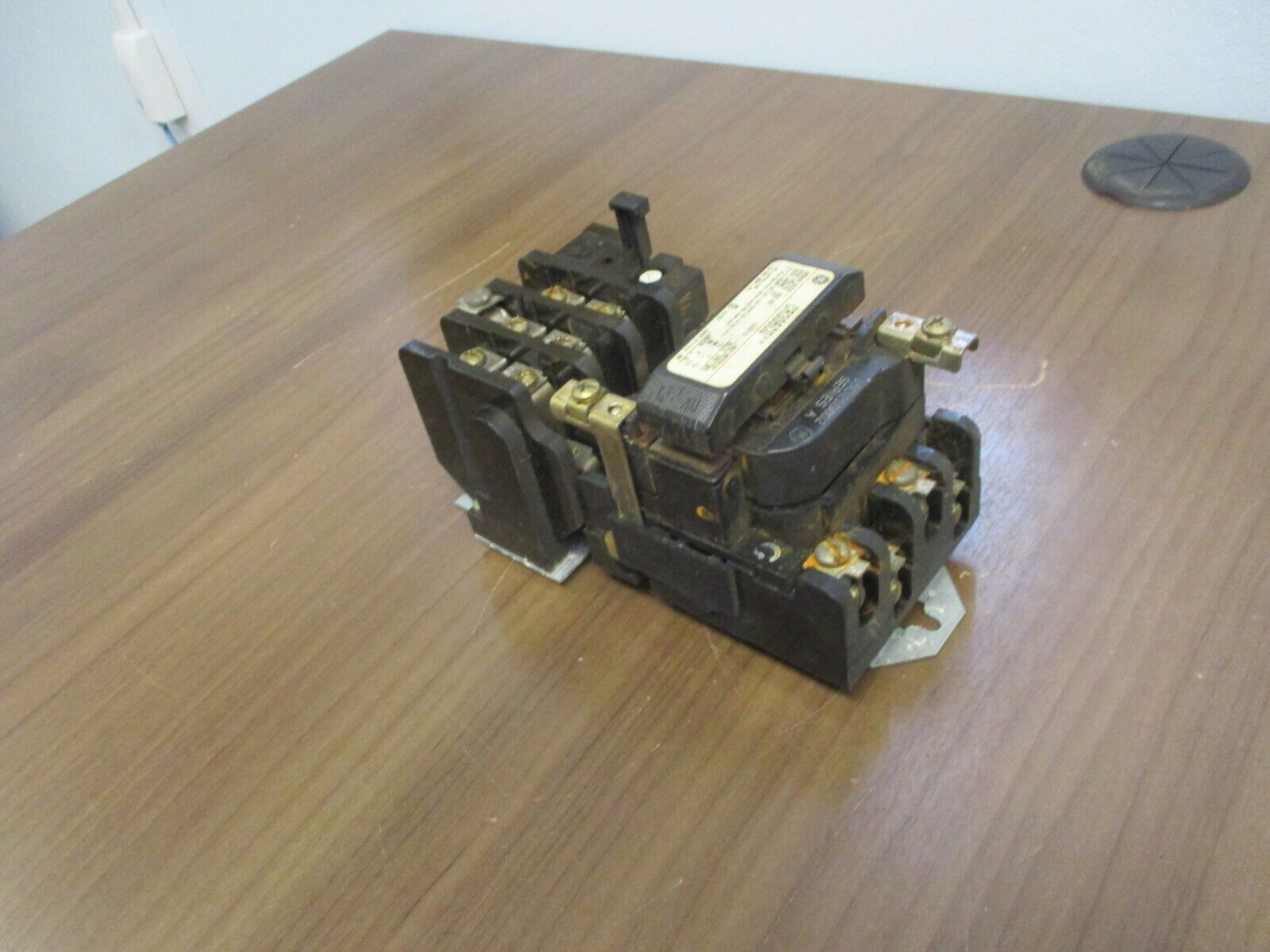 GE Size 1 Starter CR306C0** 115-120V Coil 27A 600V Used