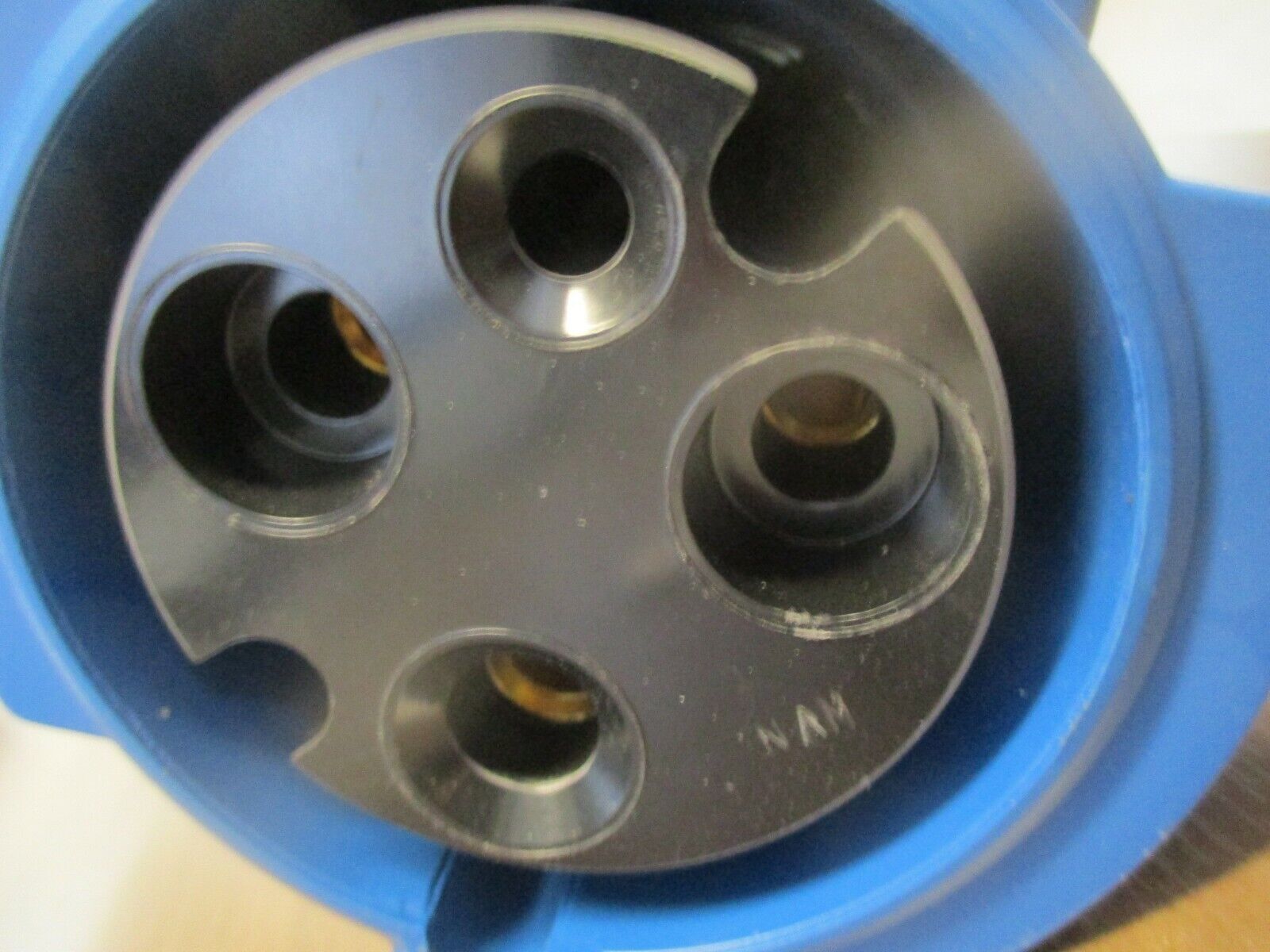 Hubbell Connector 360C6W 60A 250V Used