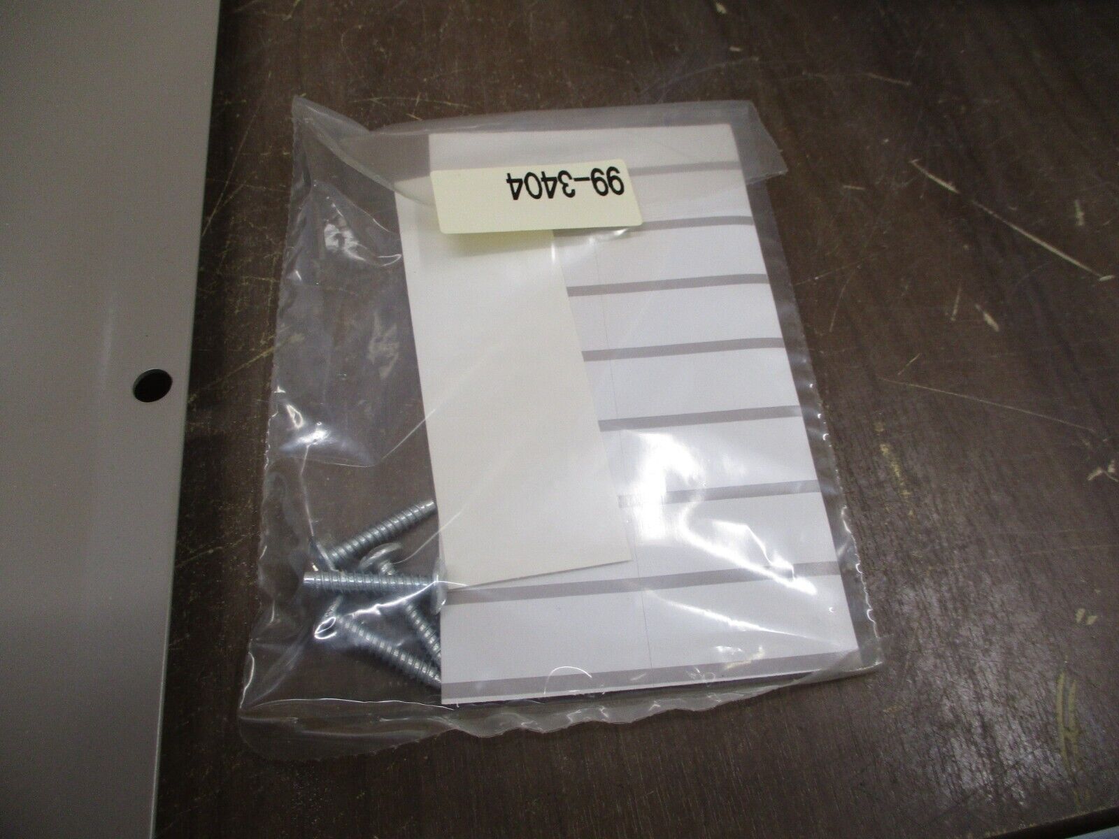 Cutler-Hammer Main Lug Load Center w/ Cover CH12L125B / CH8BSM 125A 240V 1Ph 3W