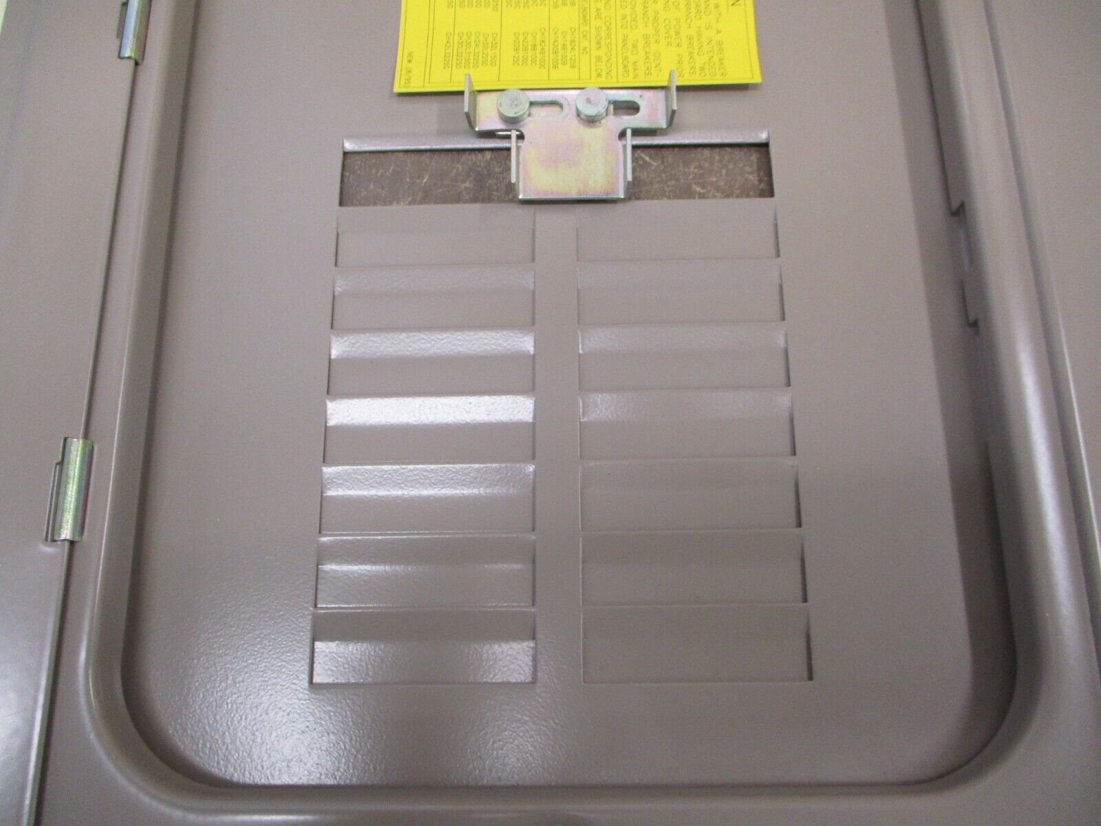 Cutler-Hammer Main Lug Load Center w/ Cover CH12L125B / CH8BSM 125A 240V 1Ph 3W