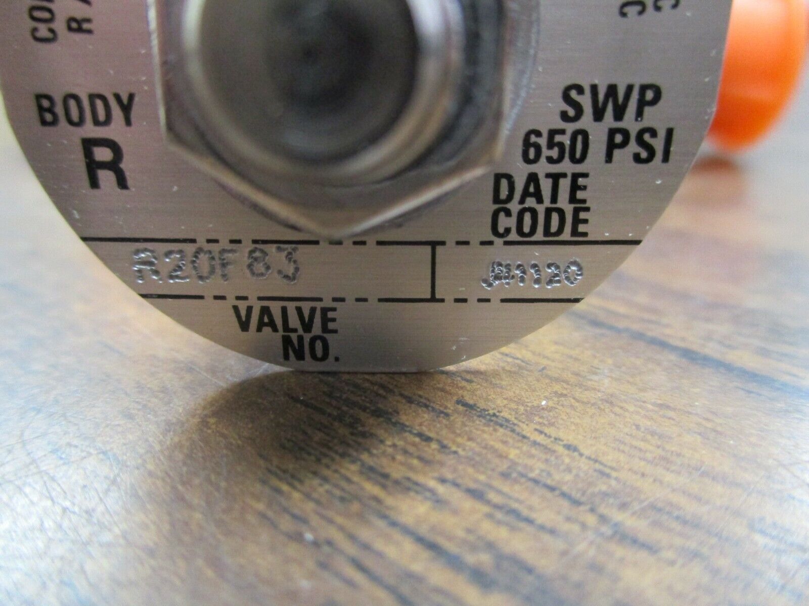 Parker Solenoid Valve R20F83 1/4" Orifice 3/8" SAE Conn New Surplus