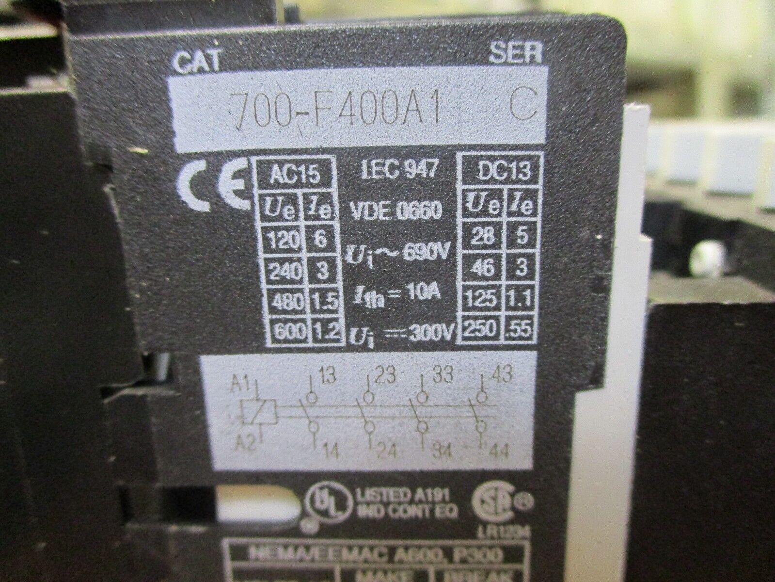 Allen-Bradley Contactor w/Aux Contact Block 700-F400A1 120V Coil Used