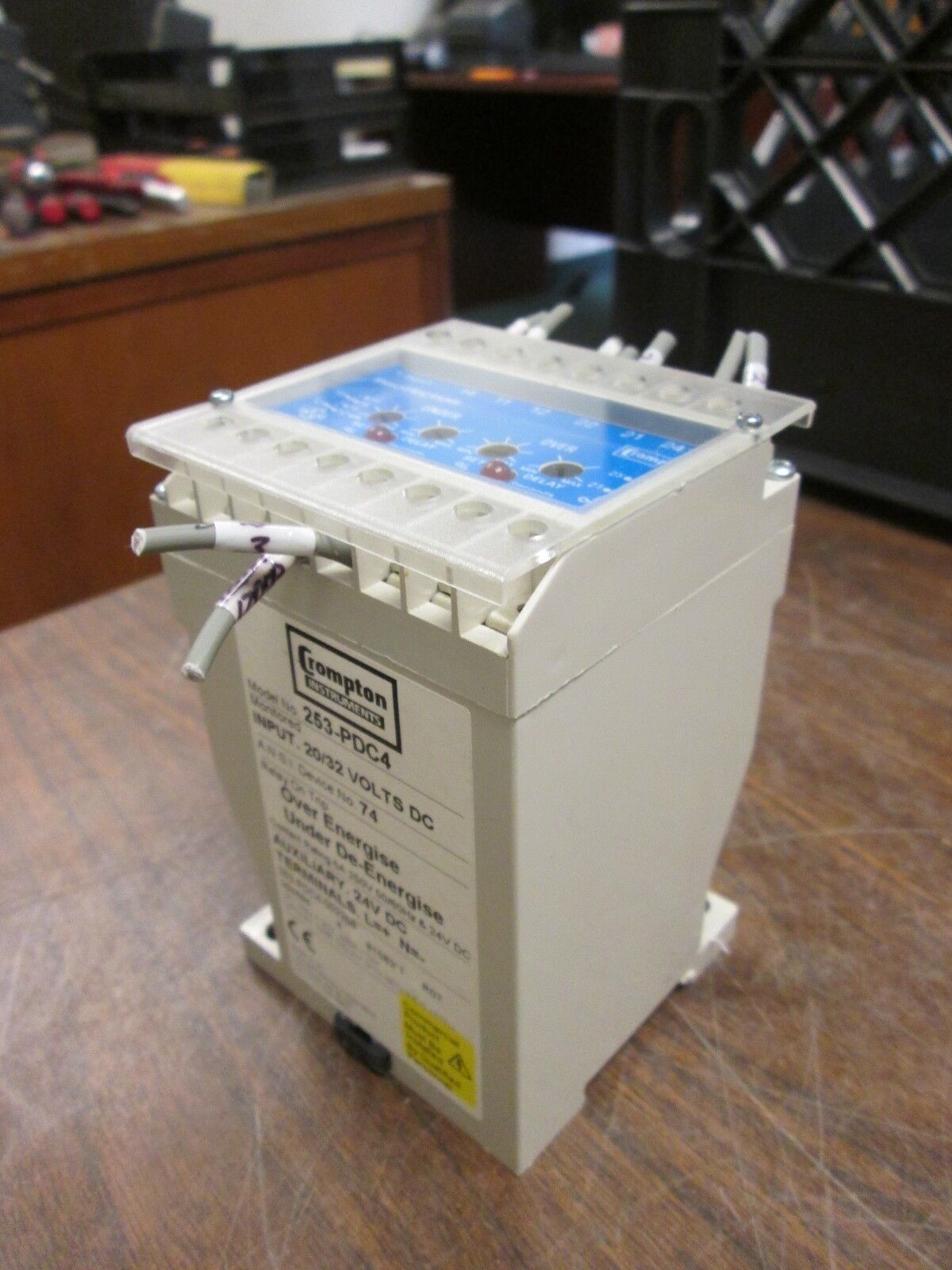 Crompton Protector Trip Relay 253-PDC4 Input: 20/32V DC Used